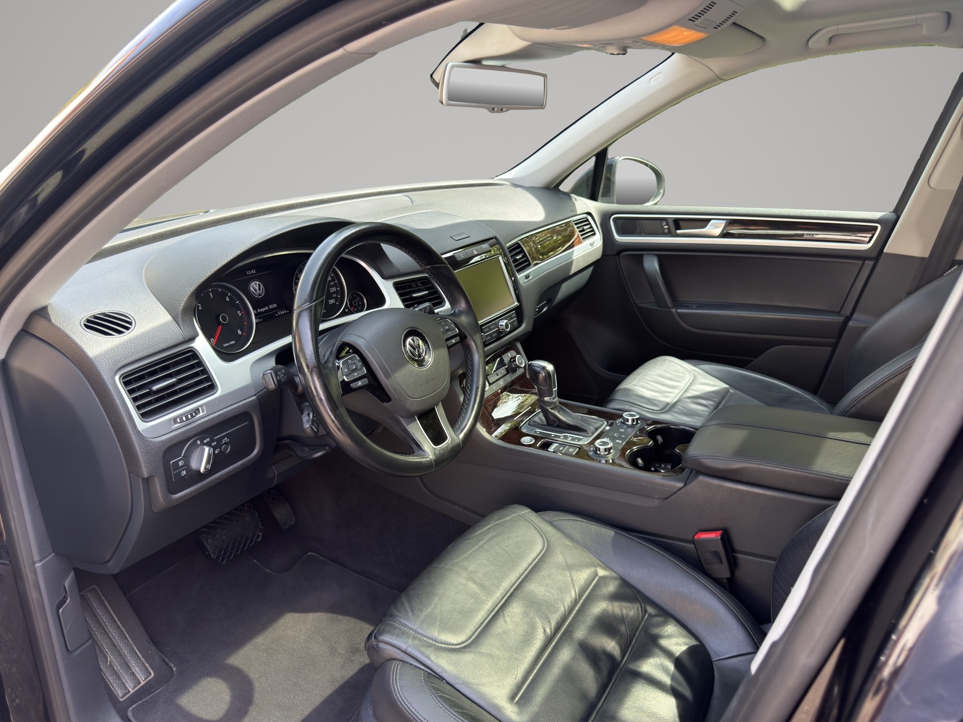 VW TOUAREG 3.0 TDI BLUE MOTION AHK 3500KG-image-9