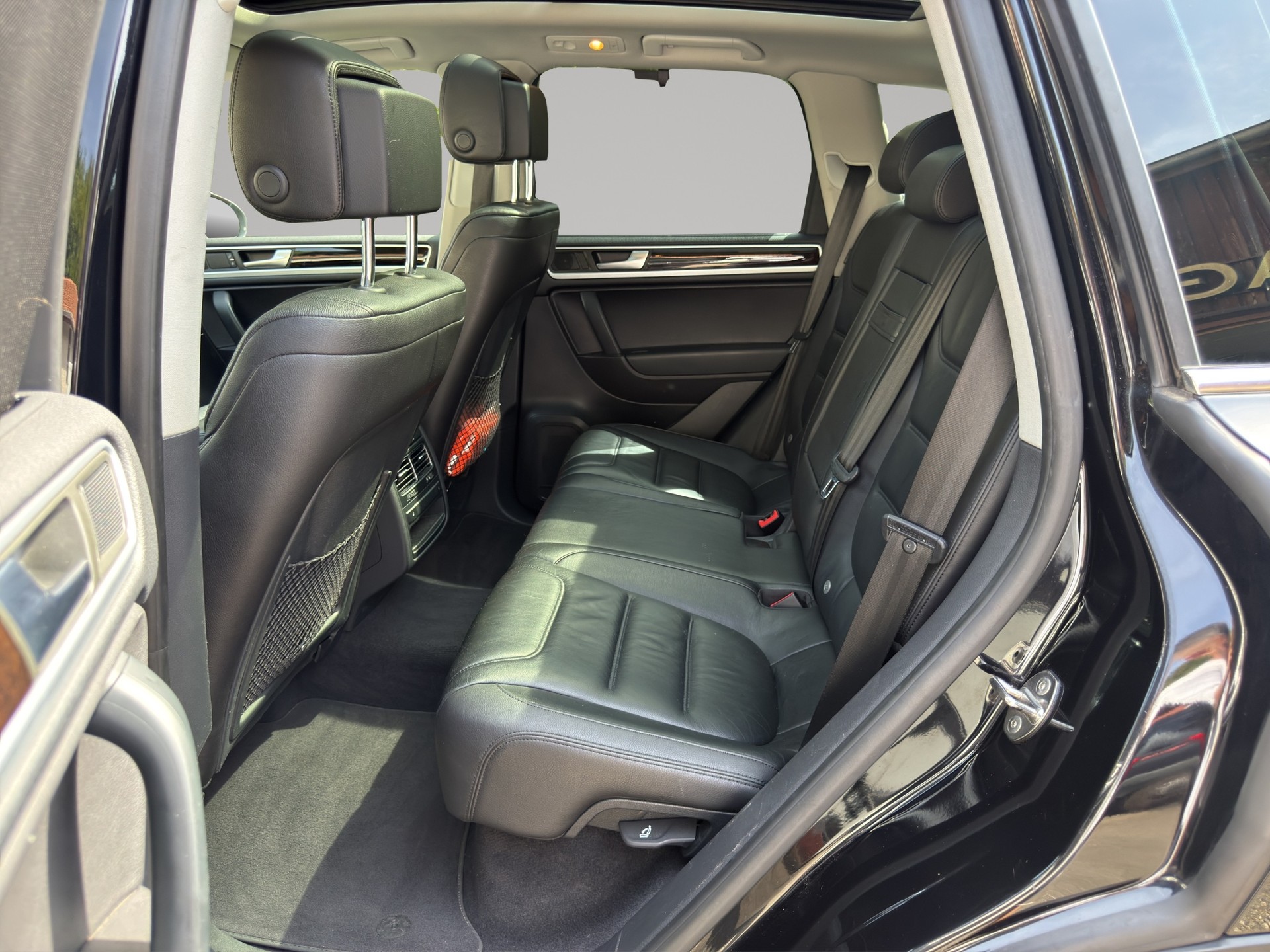 VW TOUAREG 3.0 TDI BLUE MOTION AHK 3500KG-image-11