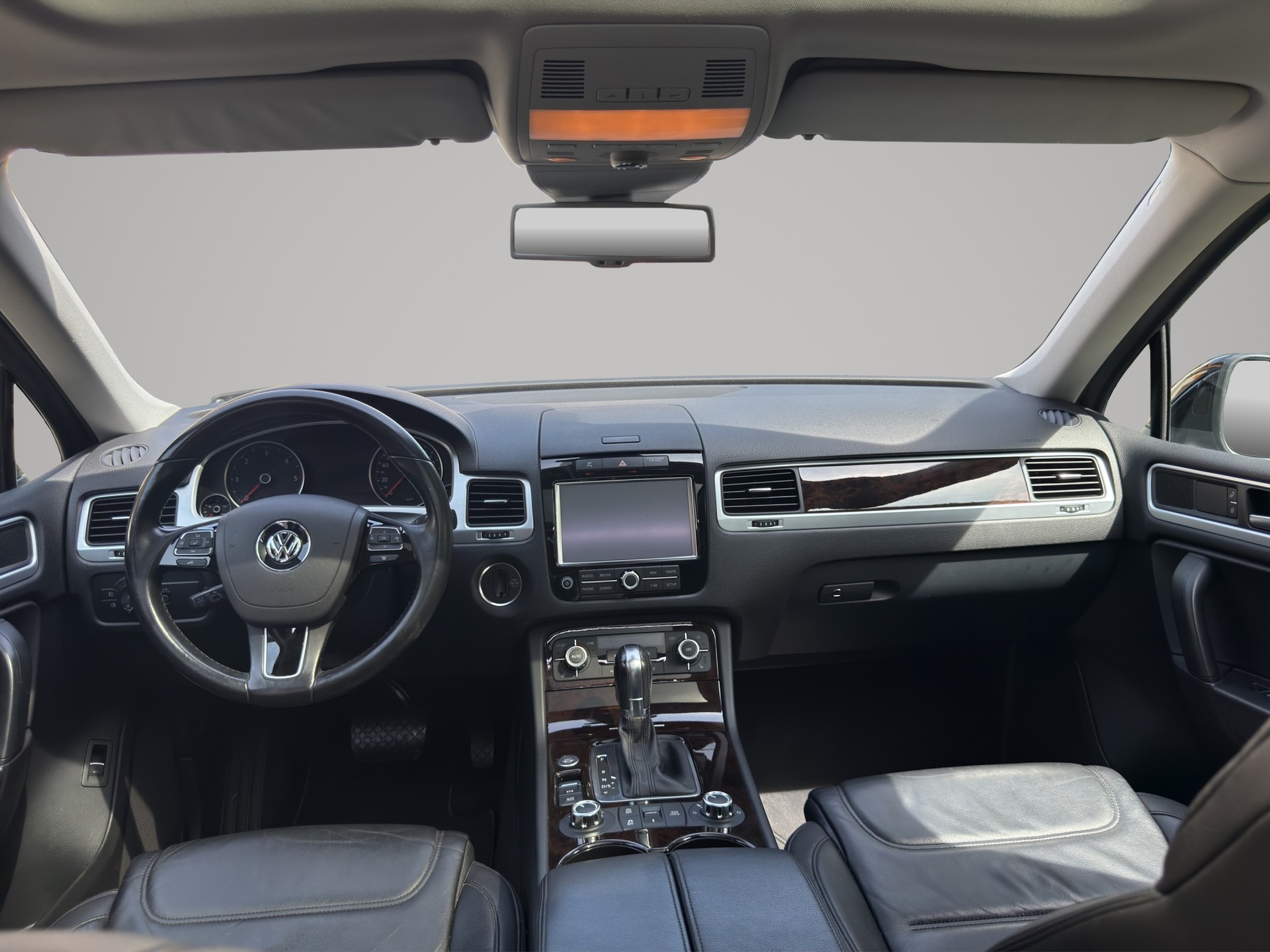 VW TOUAREG 3.0 TDI BLUE MOTION AHK 3500KG-image-8
