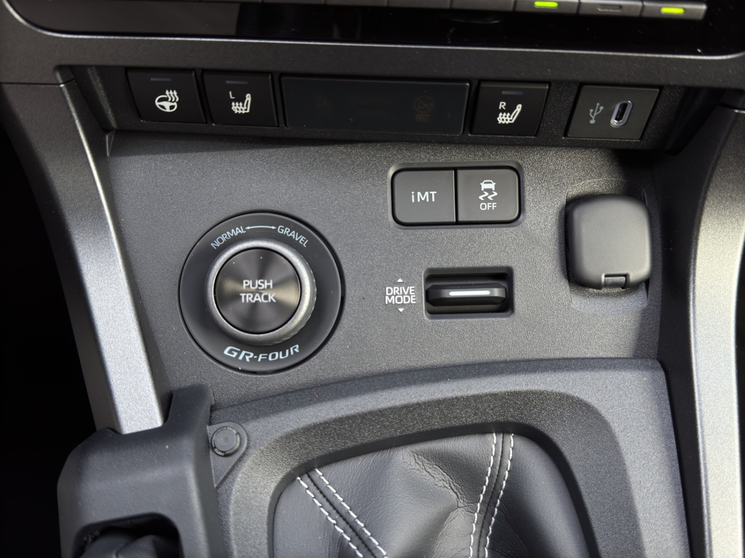 TOYOTA GR Yaris 1.6 Turbo Sport 4x4-image-13