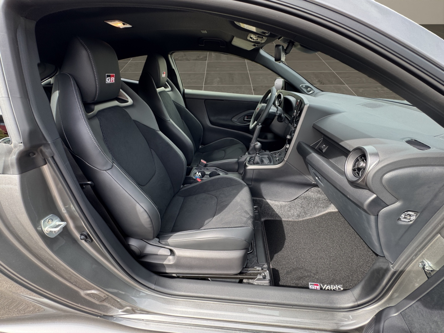 TOYOTA GR Yaris 1.6 Turbo Sport 4x4-image-19