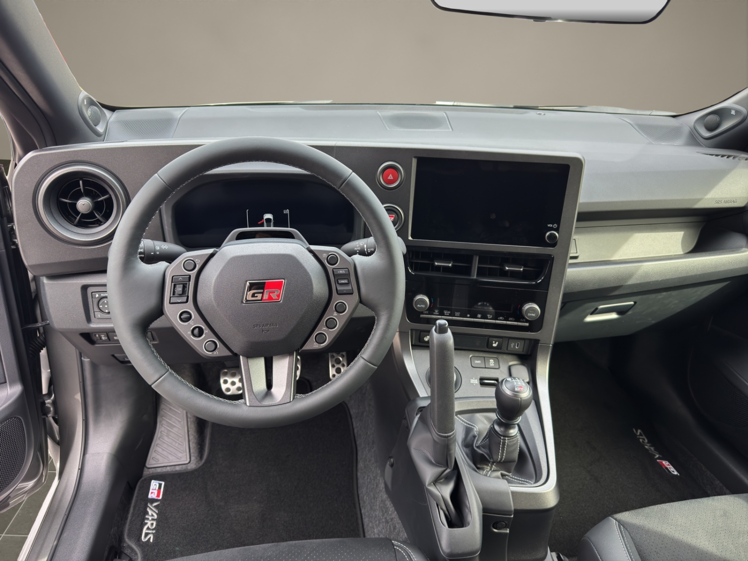 TOYOTA GR Yaris 1.6 Turbo Sport 4x4-image-9