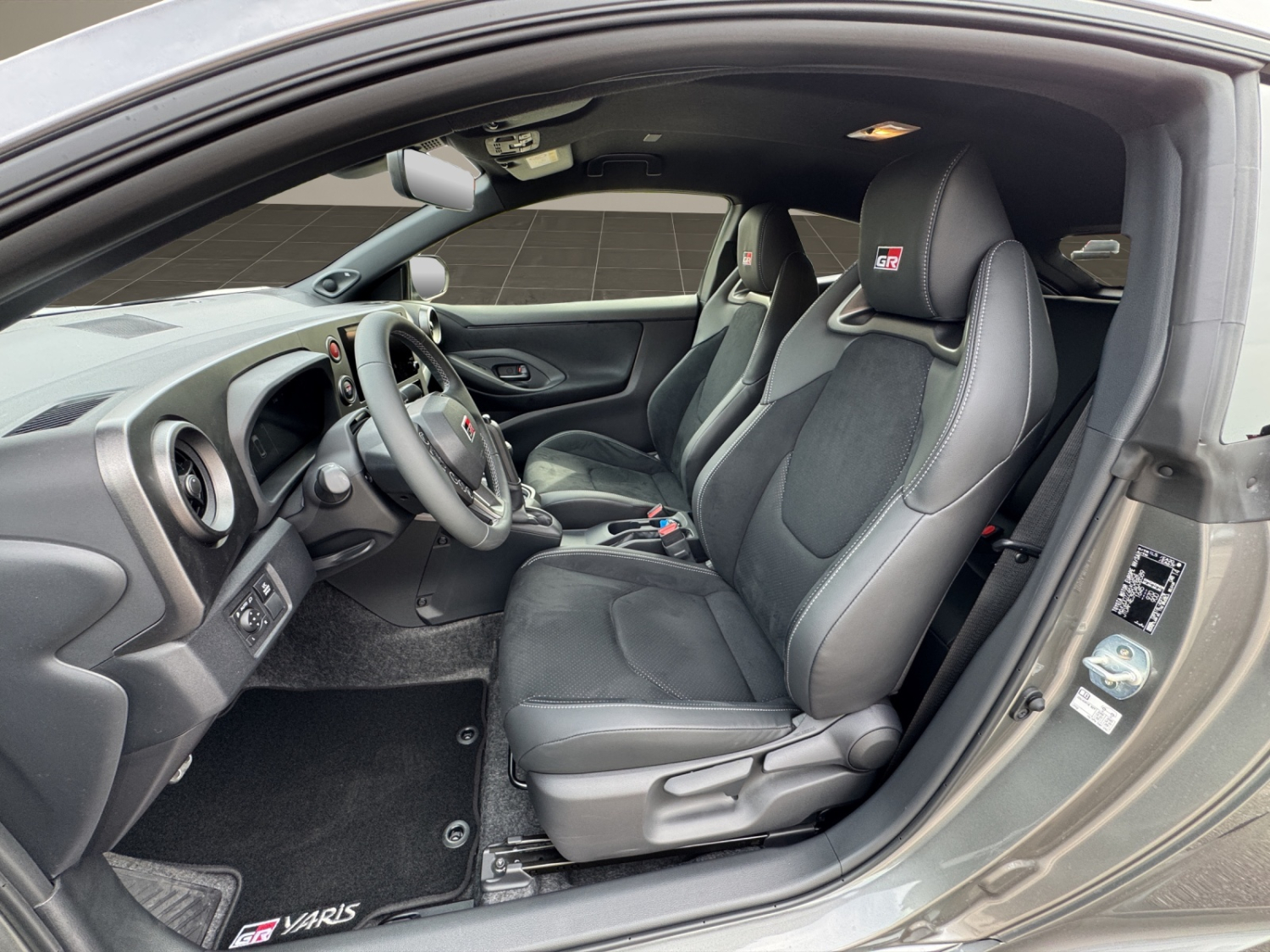 TOYOTA GR Yaris 1.6 Turbo Sport 4x4-image-14