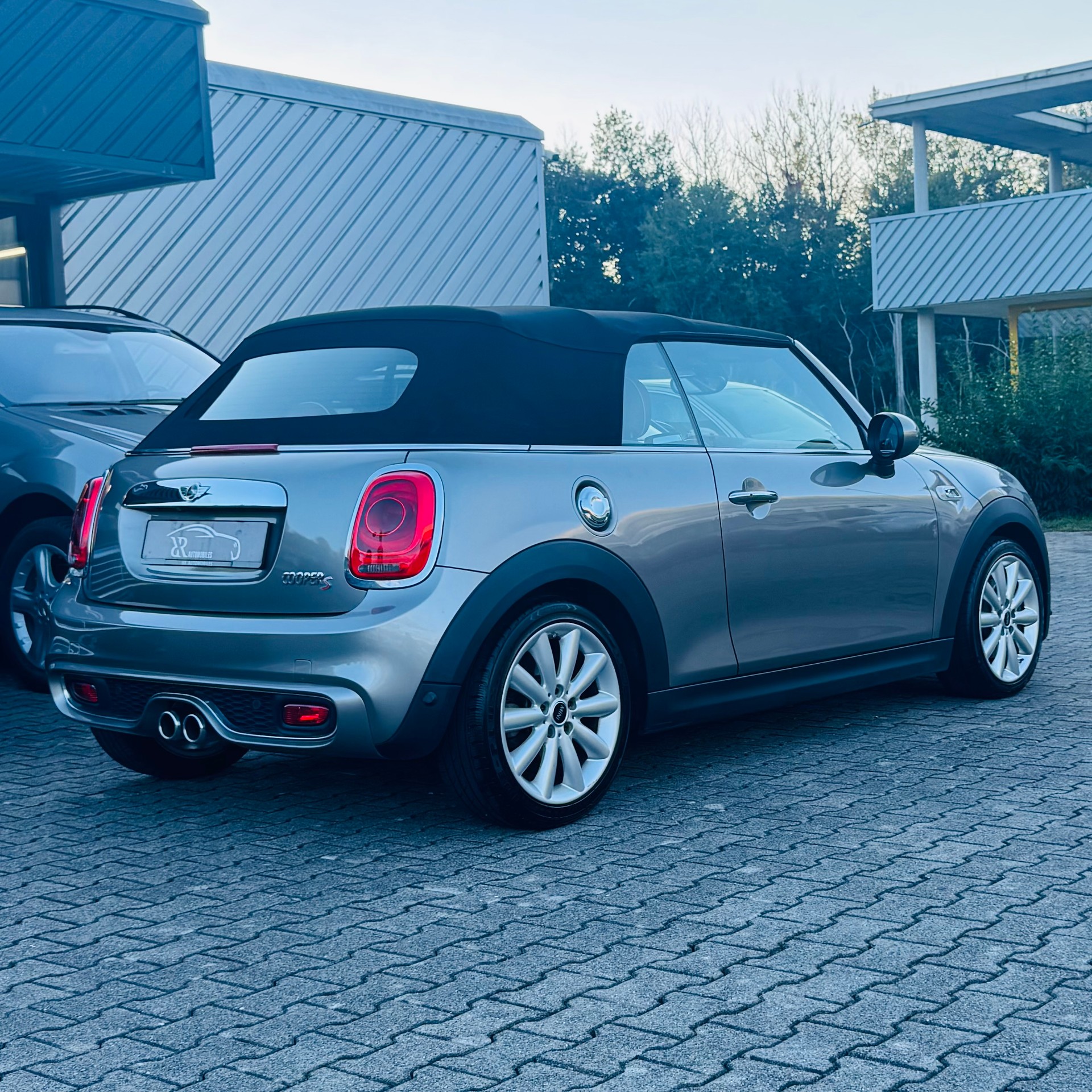 MINI Cooper S Cabriolet Steptronic-image-4