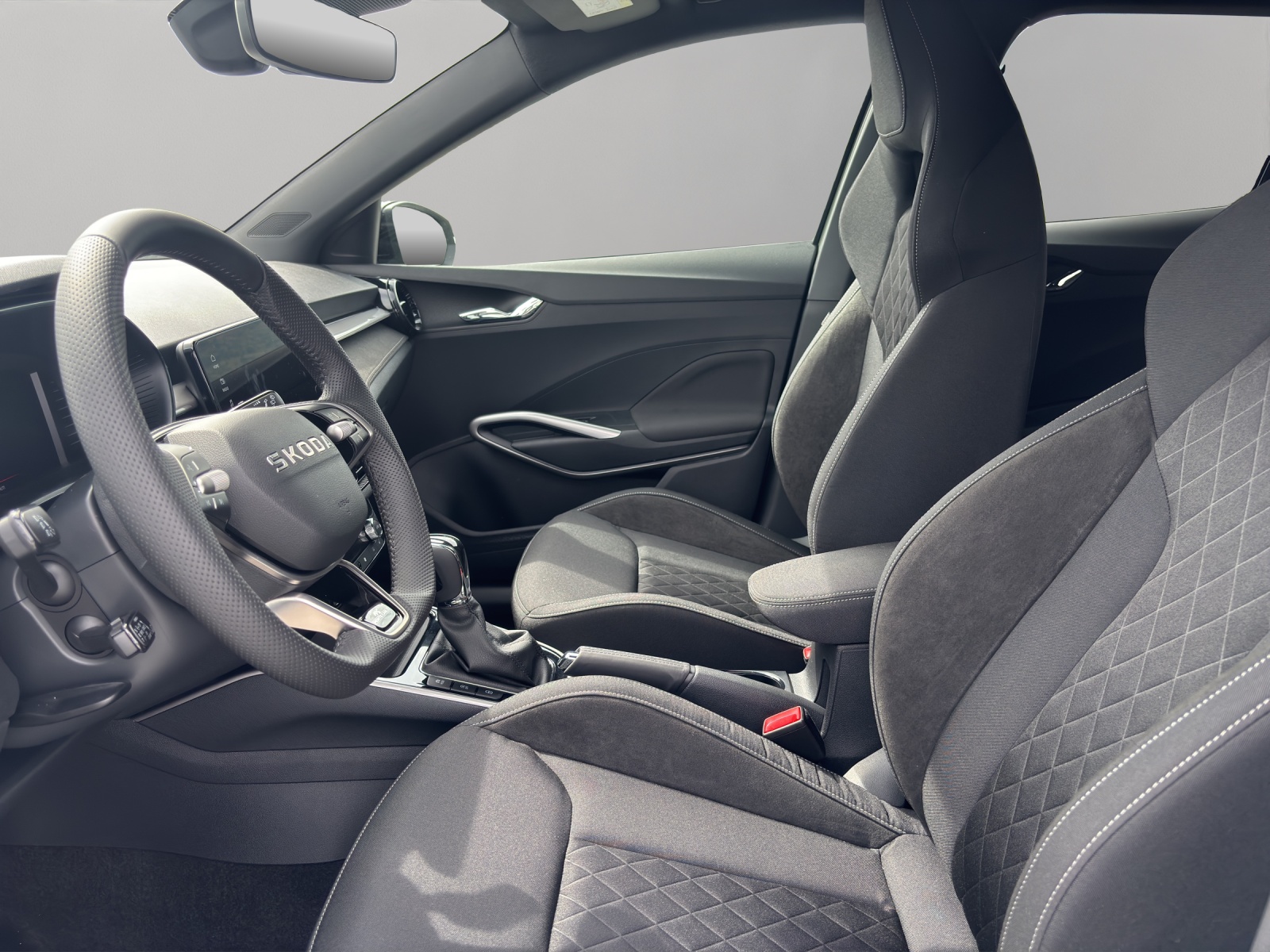 SKODA Fabia 1.0 TSI Monte Carlo DSG-image-8