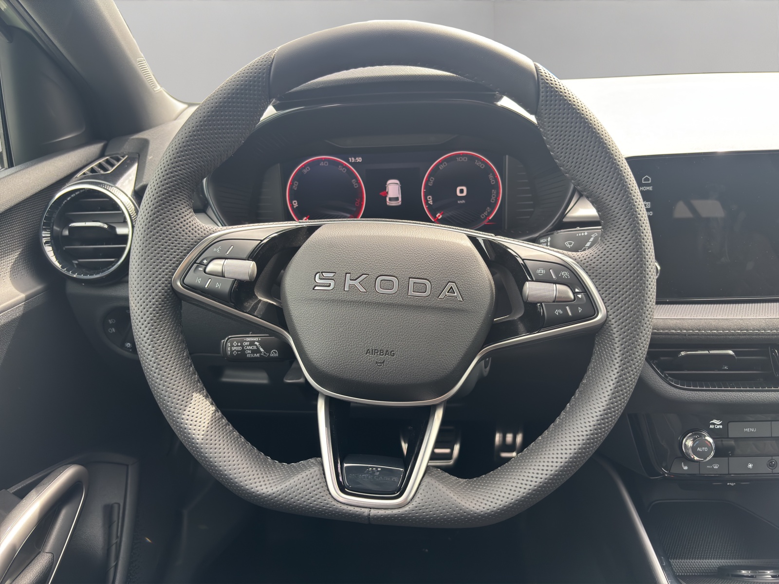 SKODA Fabia 1.0 TSI Monte Carlo DSG-image-10