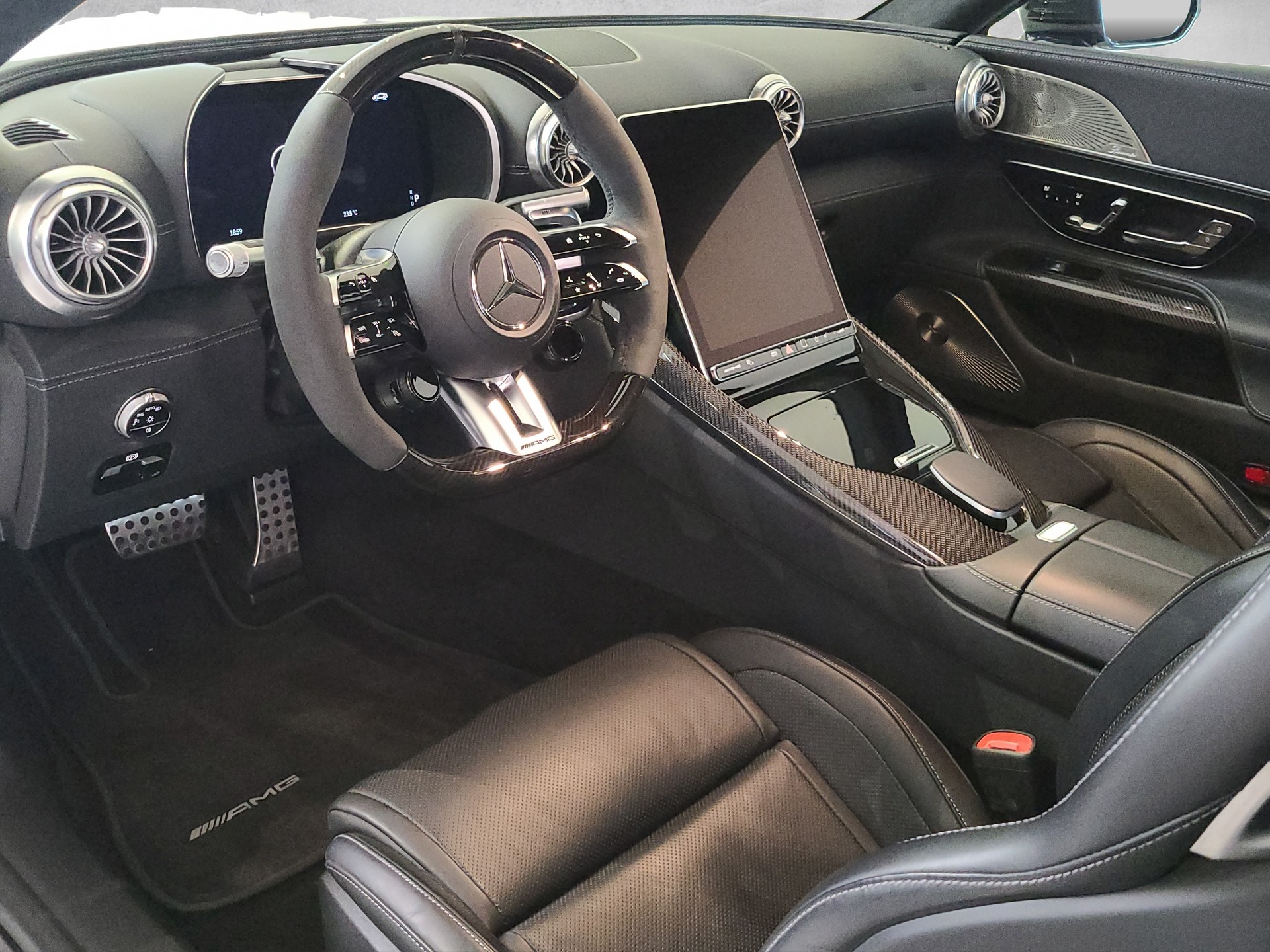 MERCEDES-BENZ AMG GT 63 4Matic+ Executive Edition-image-6