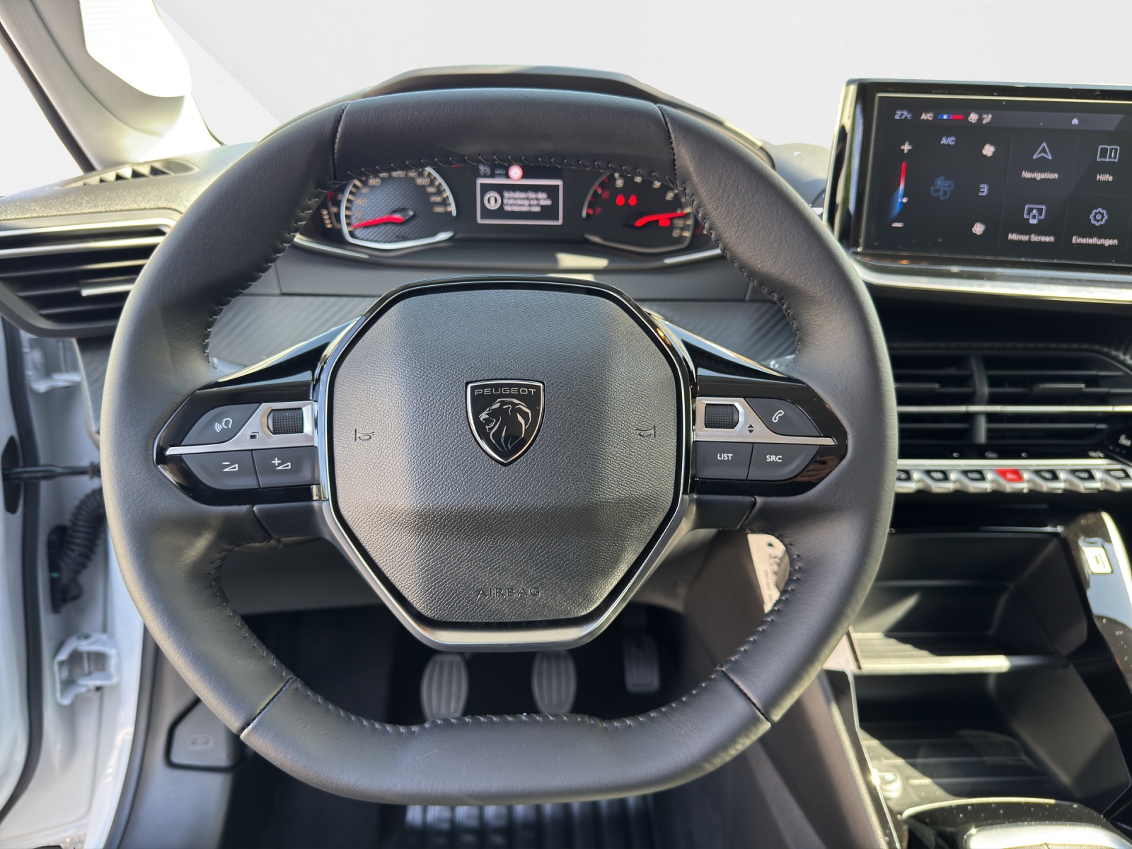 PEUGEOT 208 1.2 PureTech 100 Business-image-9