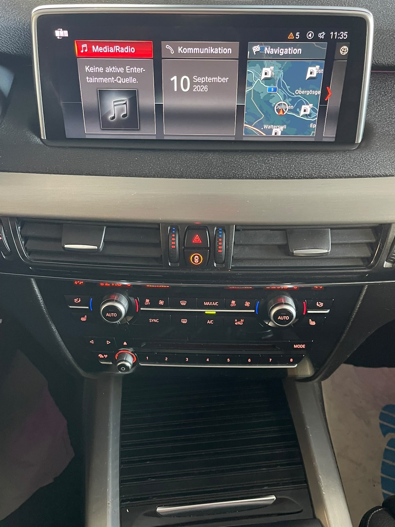 BMW X5 xDrive 30d Steptronic | Frisch MFK | CH-Auto | M Sport Paket | Surround View | Driving Assist Plus | M Fahrwerk-image-13