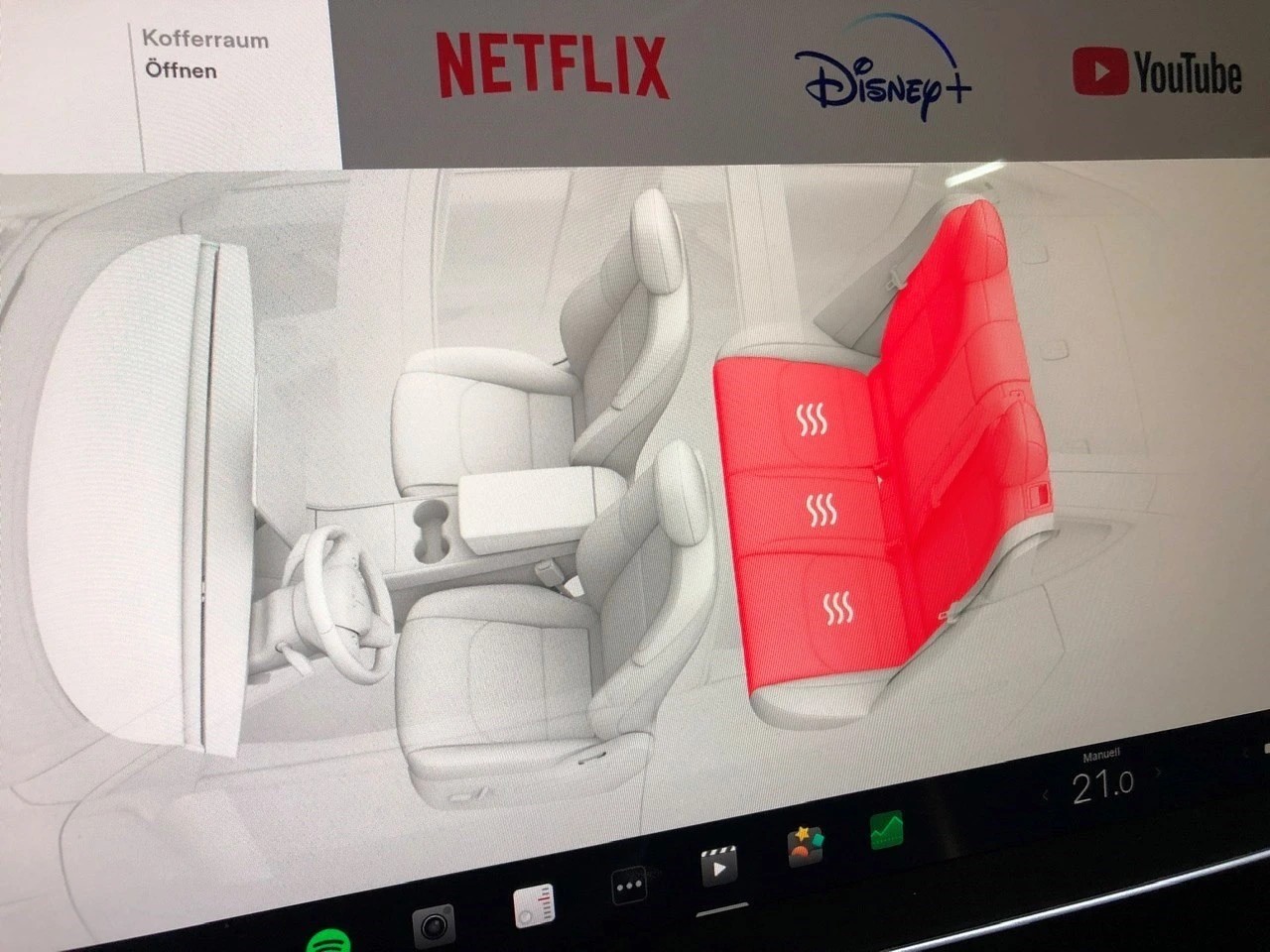 TESLA Model Y Black-Performance 534PS Allrad-image-13