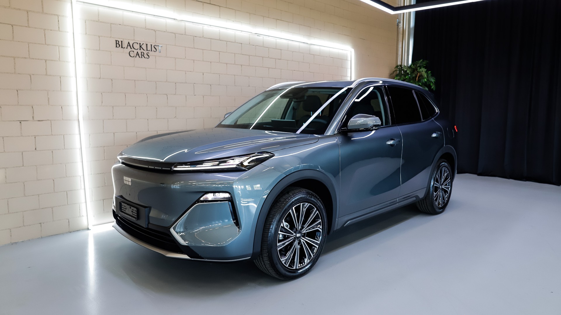 GEELY Starray EM-i MAX + PHEV *Grey*-image-0