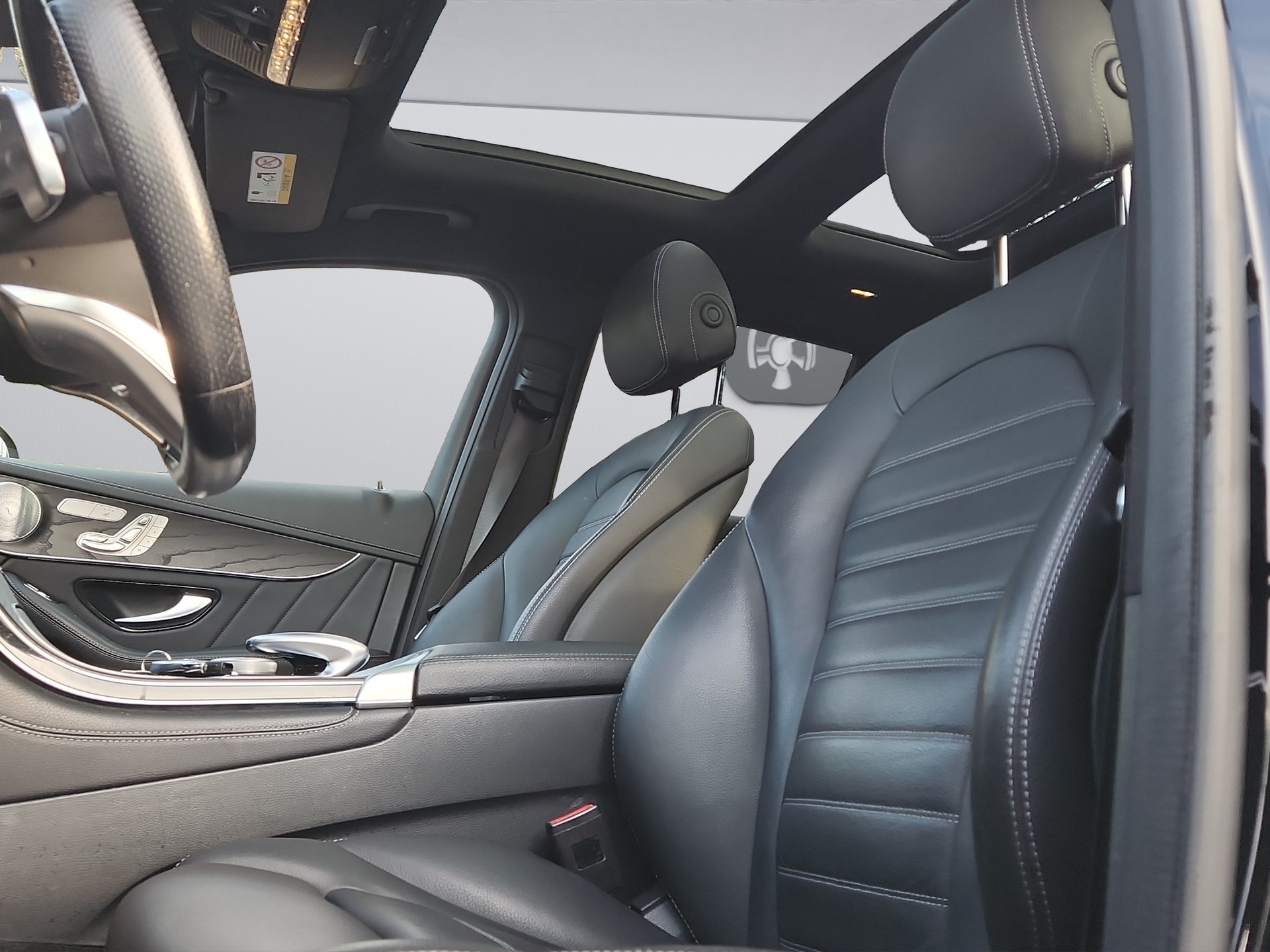 MERCEDES-BENZ GLC 220 d AMG Line 4Matic 9G-Tronic-image-7