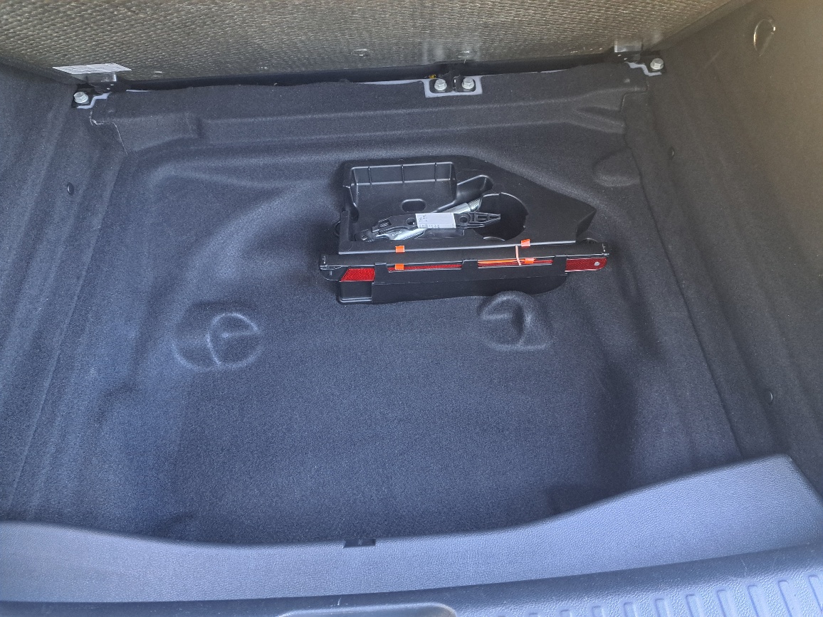 MERCEDES-BENZ GLA 250 AMG Line 4Matic 7G-DCT-image-11
