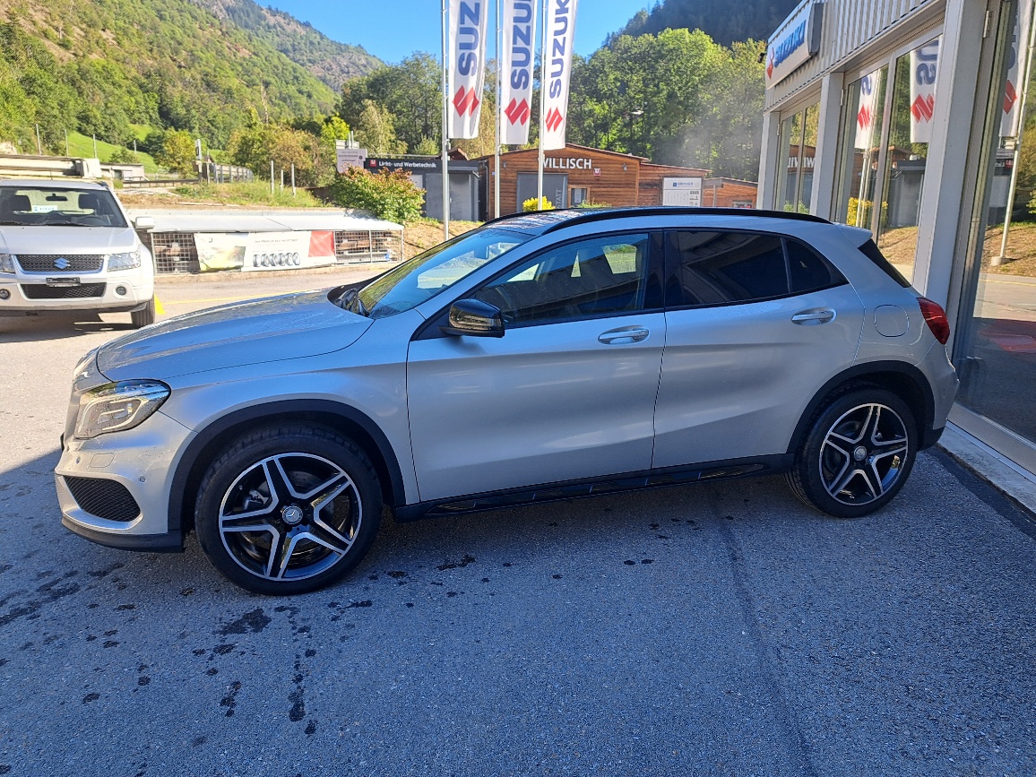 MERCEDES-BENZ GLA 250 AMG Line 4Matic 7G-DCT-image-2