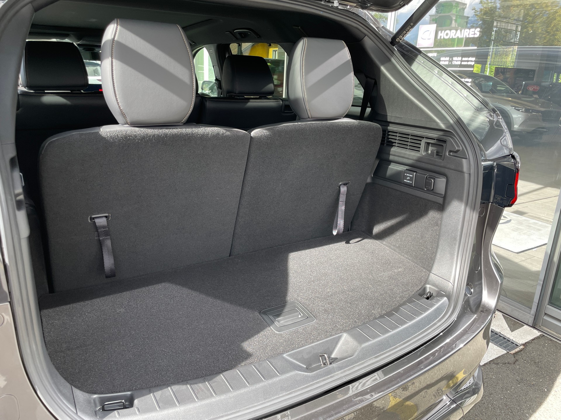 MAZDA CX-80 e-Skyactiv D254 MHEV AWD Homura Plus-image-9