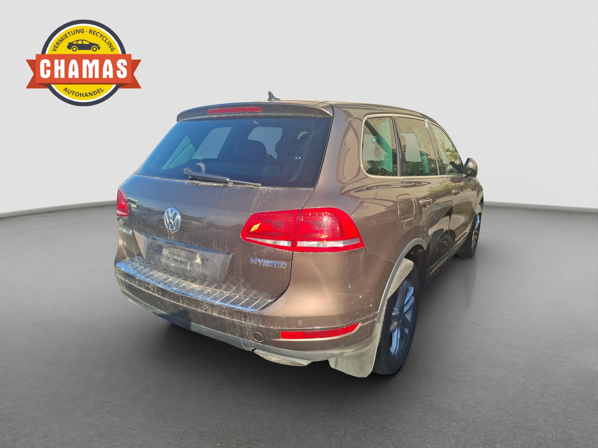 VW Touareg 3.0 TSI Hybrid Tiptronic-image-2