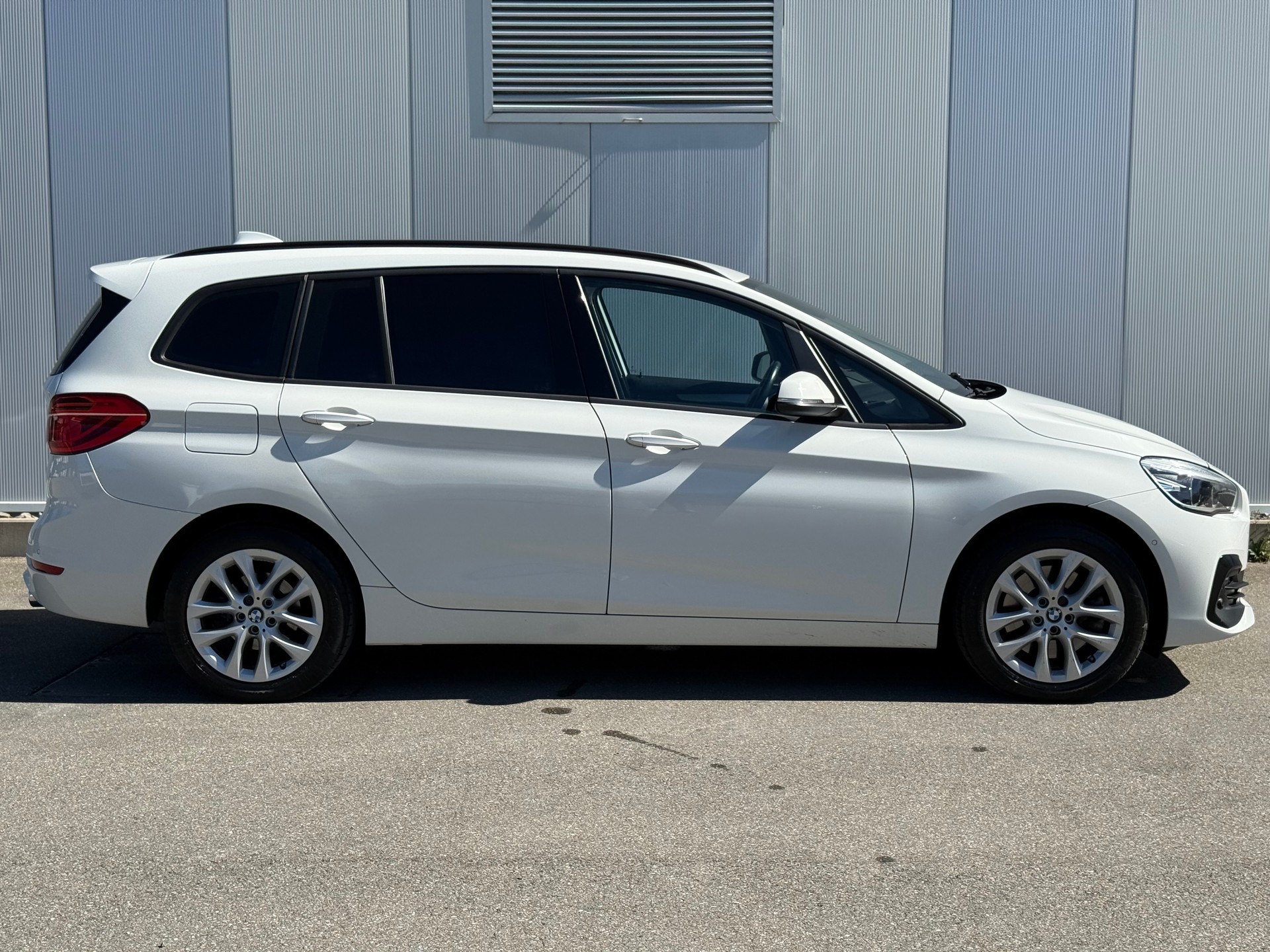 BMW 218d xDrive Gran Tourer Steptronic-image-6