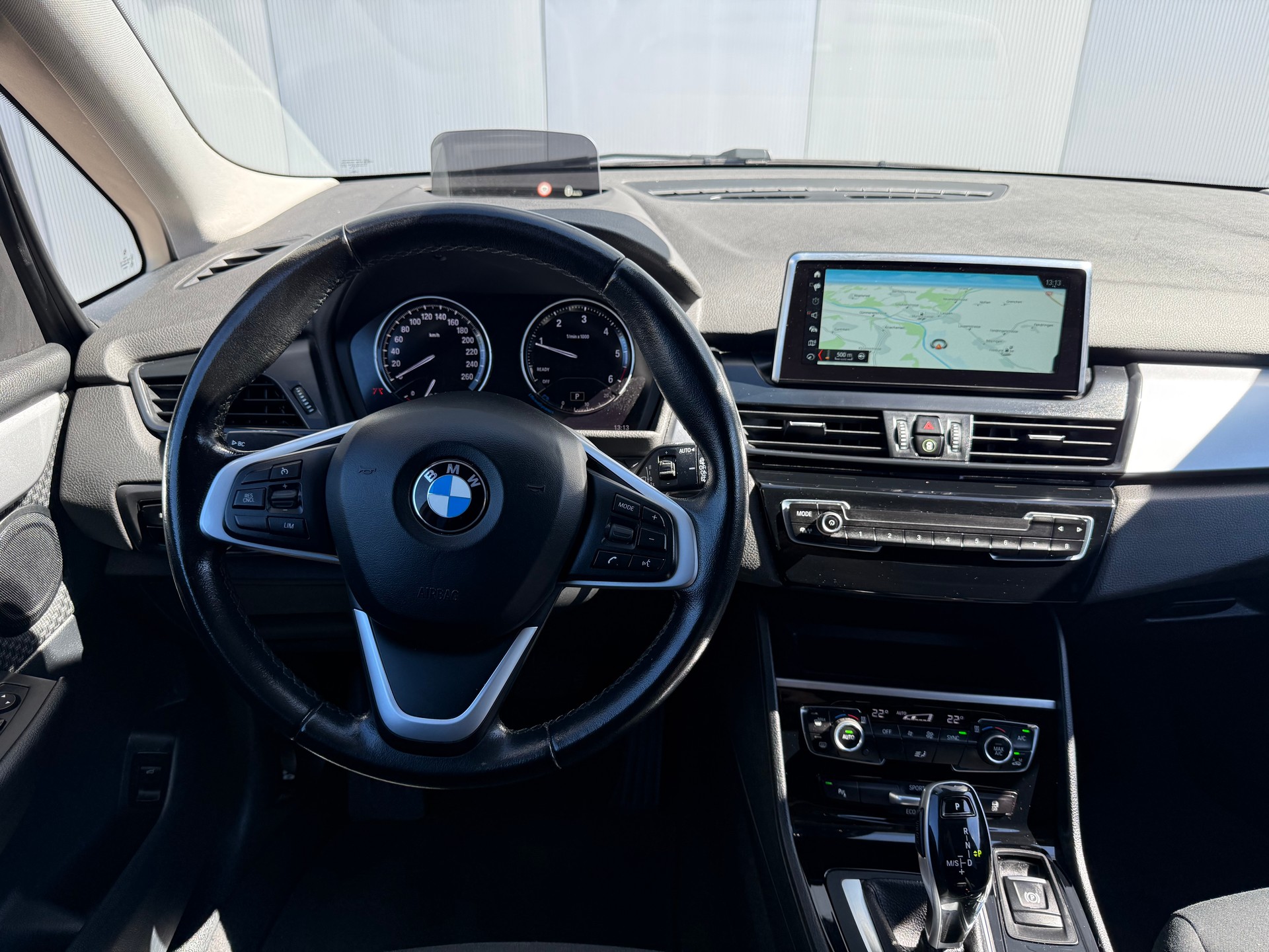 BMW 218d xDrive Gran Tourer Steptronic-image-10