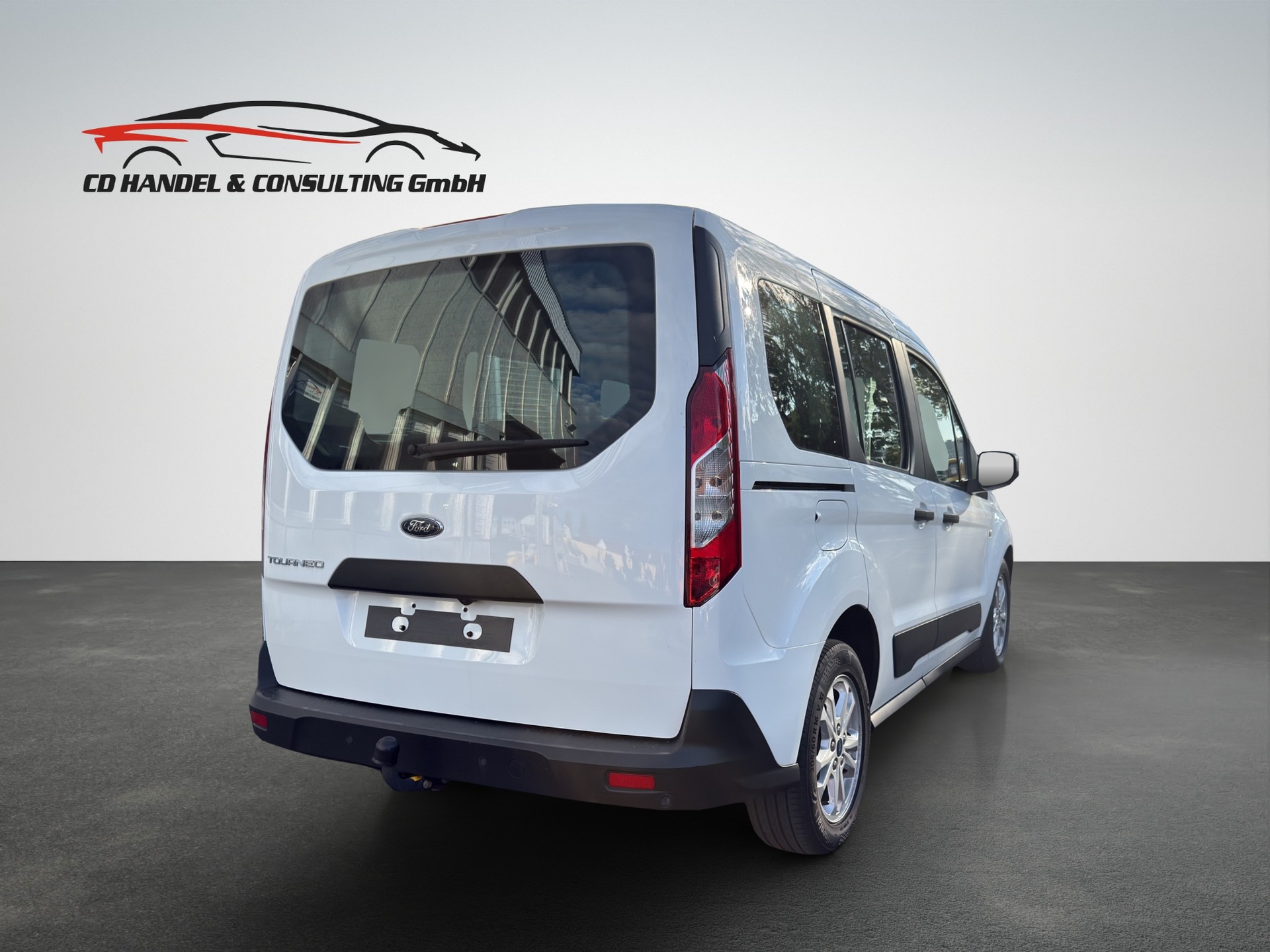 FORD Tourneo Connect 1.5 EcoBlue Trend Automat-image-3
