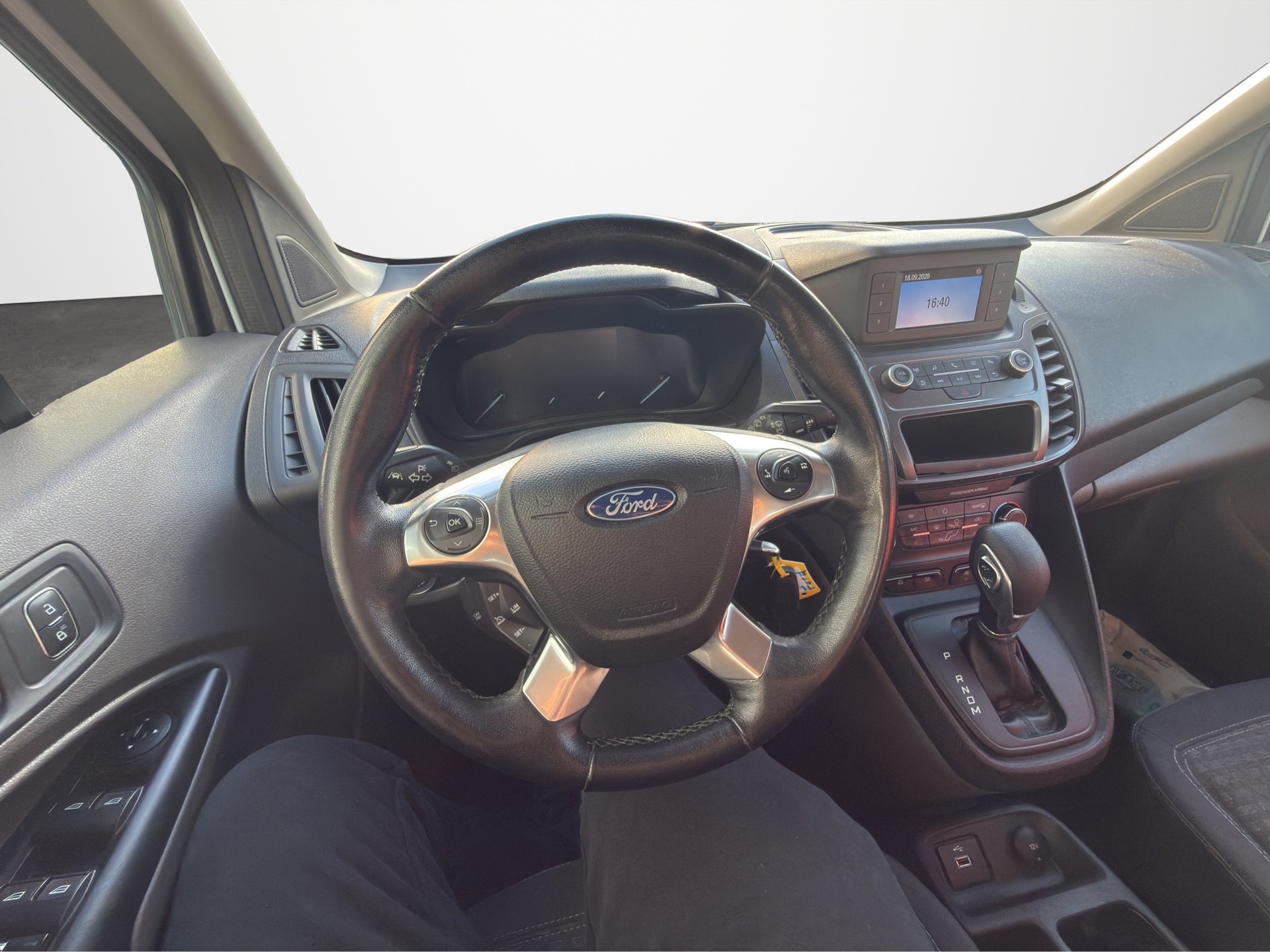 FORD Tourneo Connect 1.5 EcoBlue Trend Automat-image-9