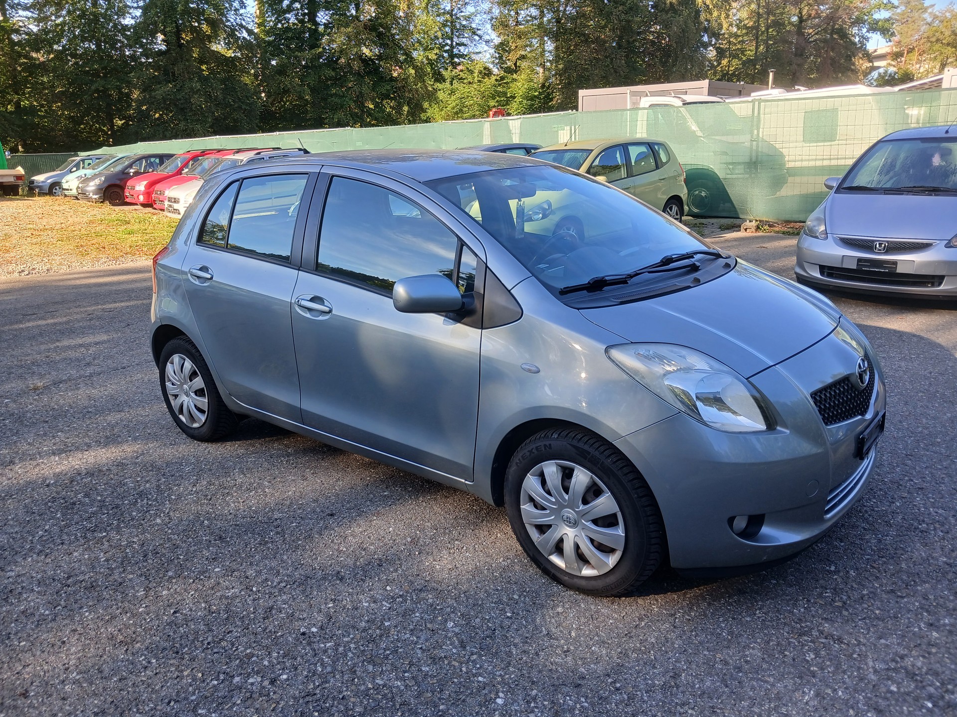 TOYOTA Yaris 1.3 Linea Luna-image-2