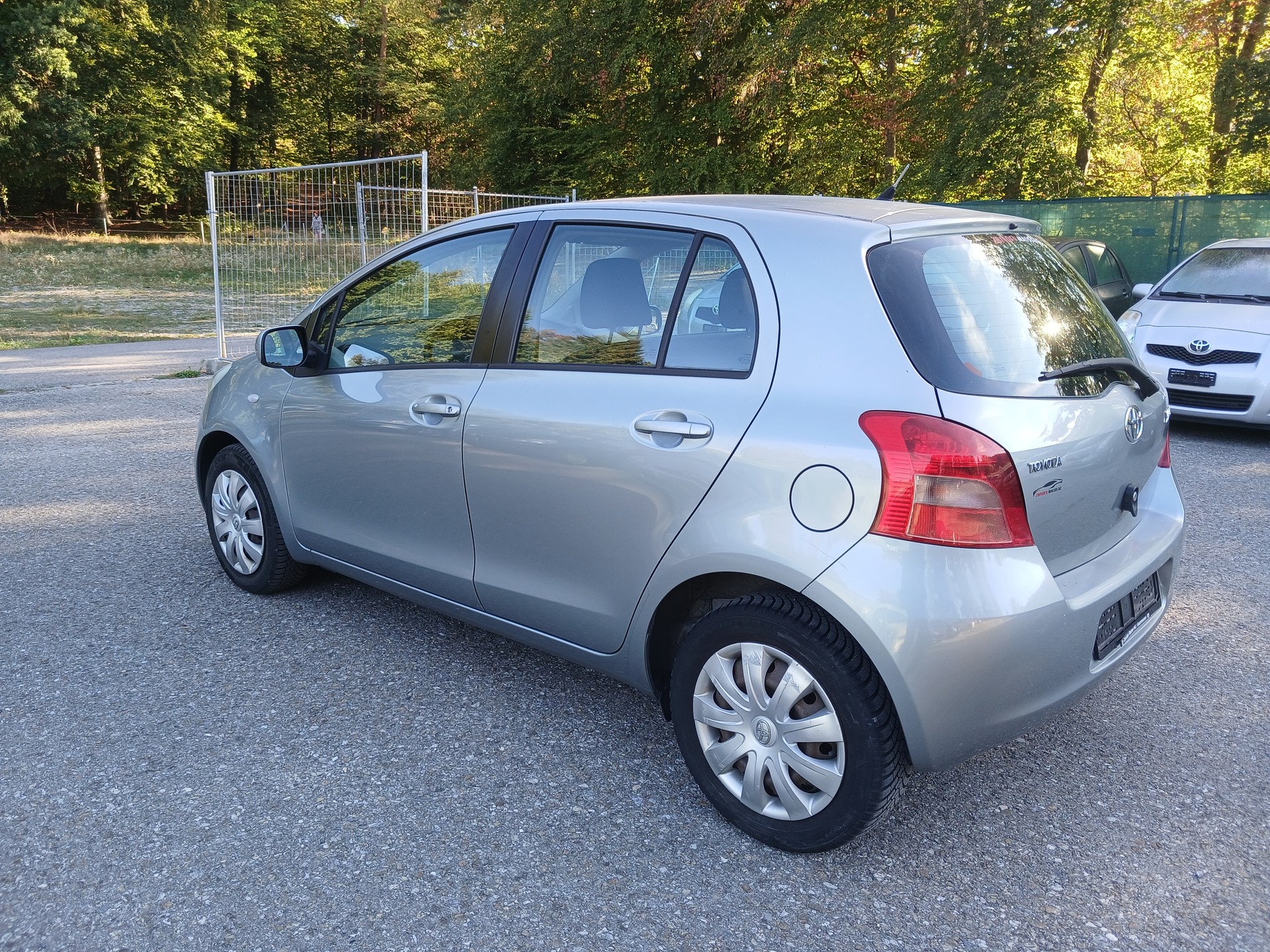 TOYOTA Yaris 1.3 Linea Luna-image-7