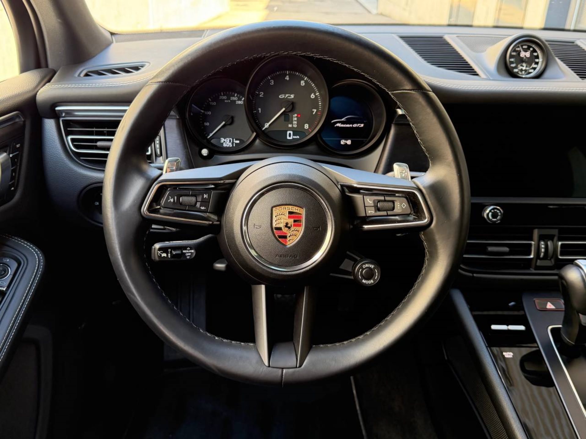 PORSCHE Macan GTS-image-15