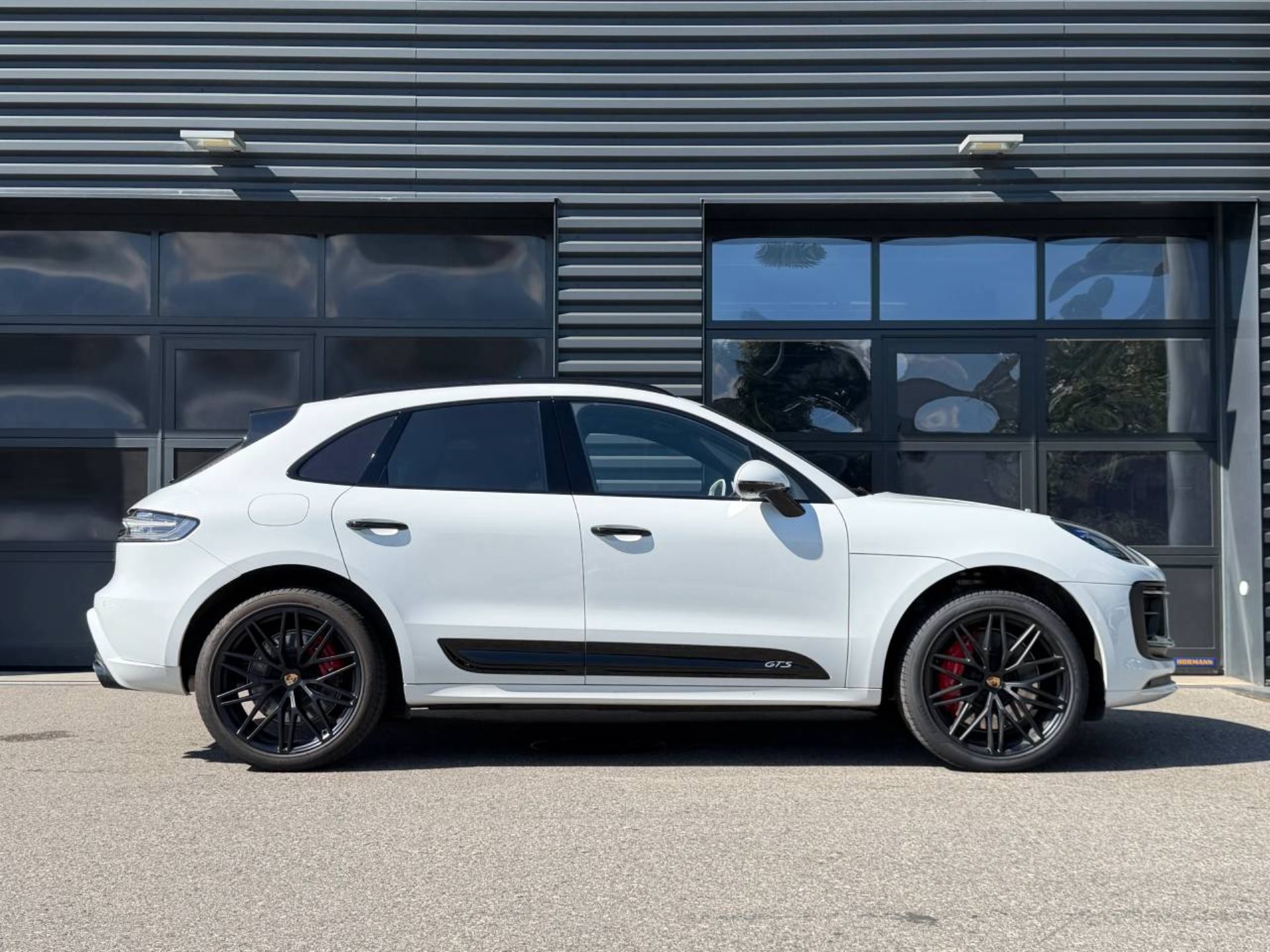 PORSCHE Macan GTS-image-7