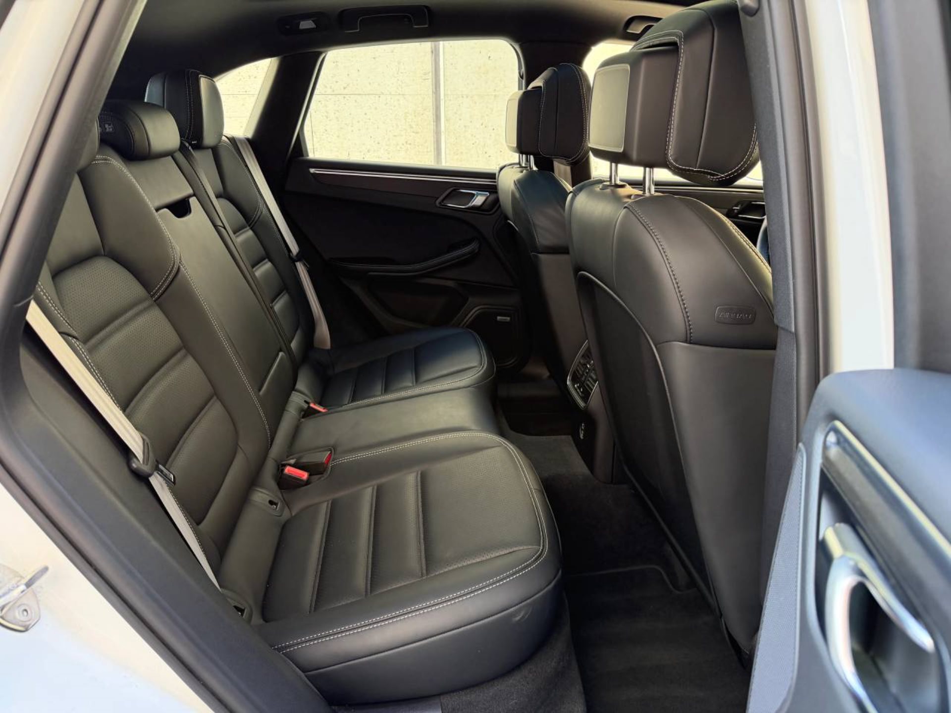 PORSCHE Macan GTS-image-24