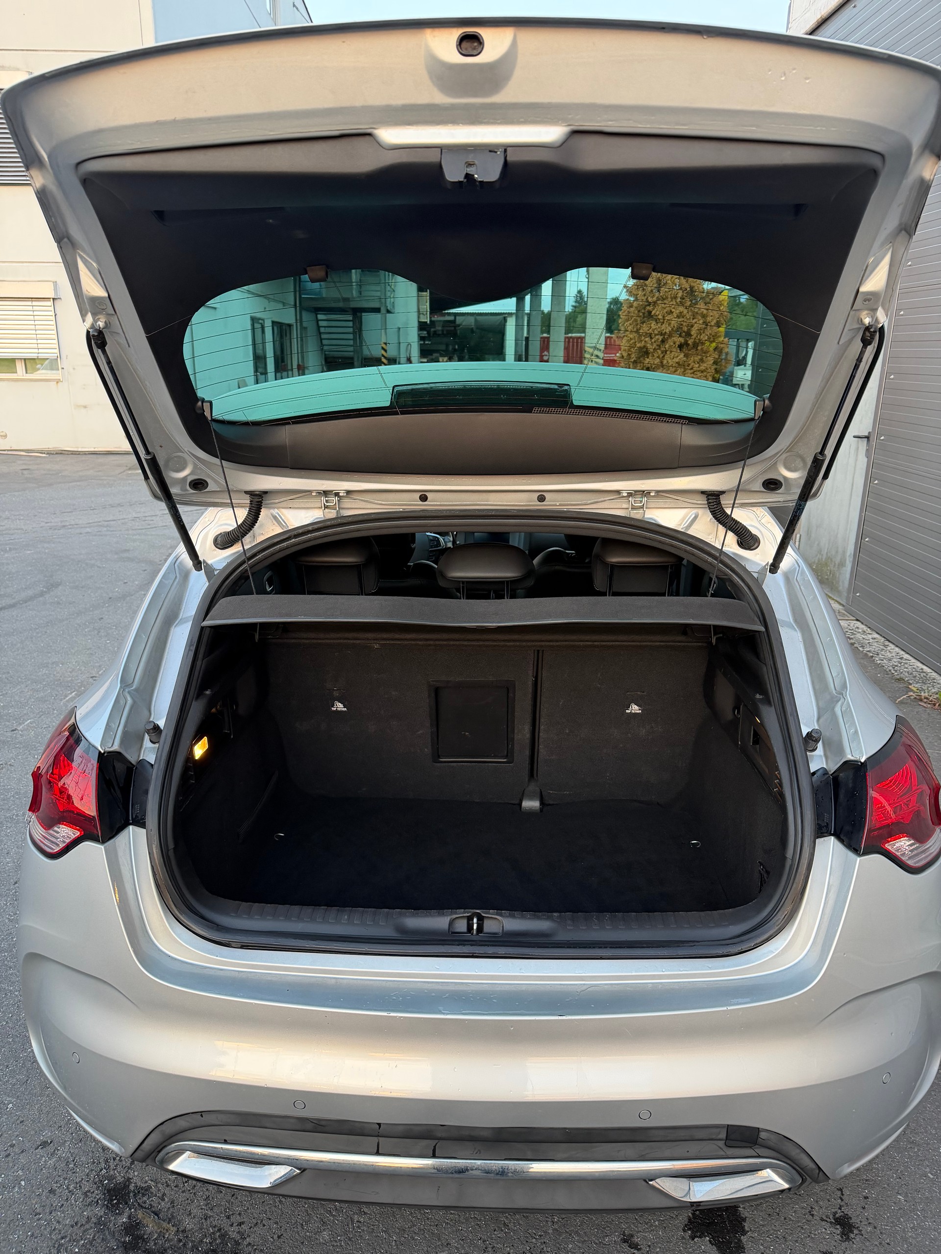 DS AUTOMOBILES DS4 1.6 THP SO Chic Automatic-image-4
