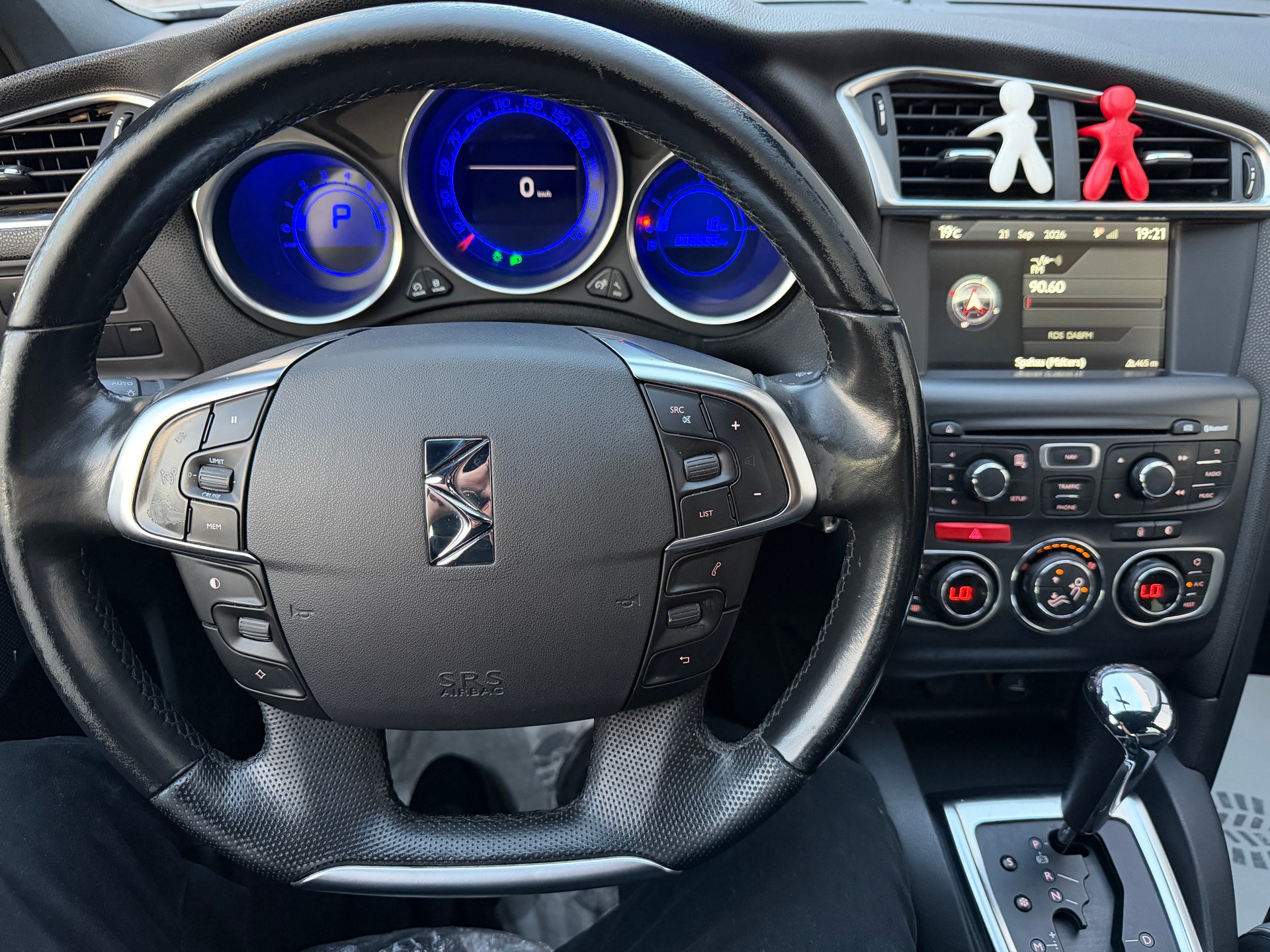 DS AUTOMOBILES DS4 1.6 THP SO Chic Automatic-image-6