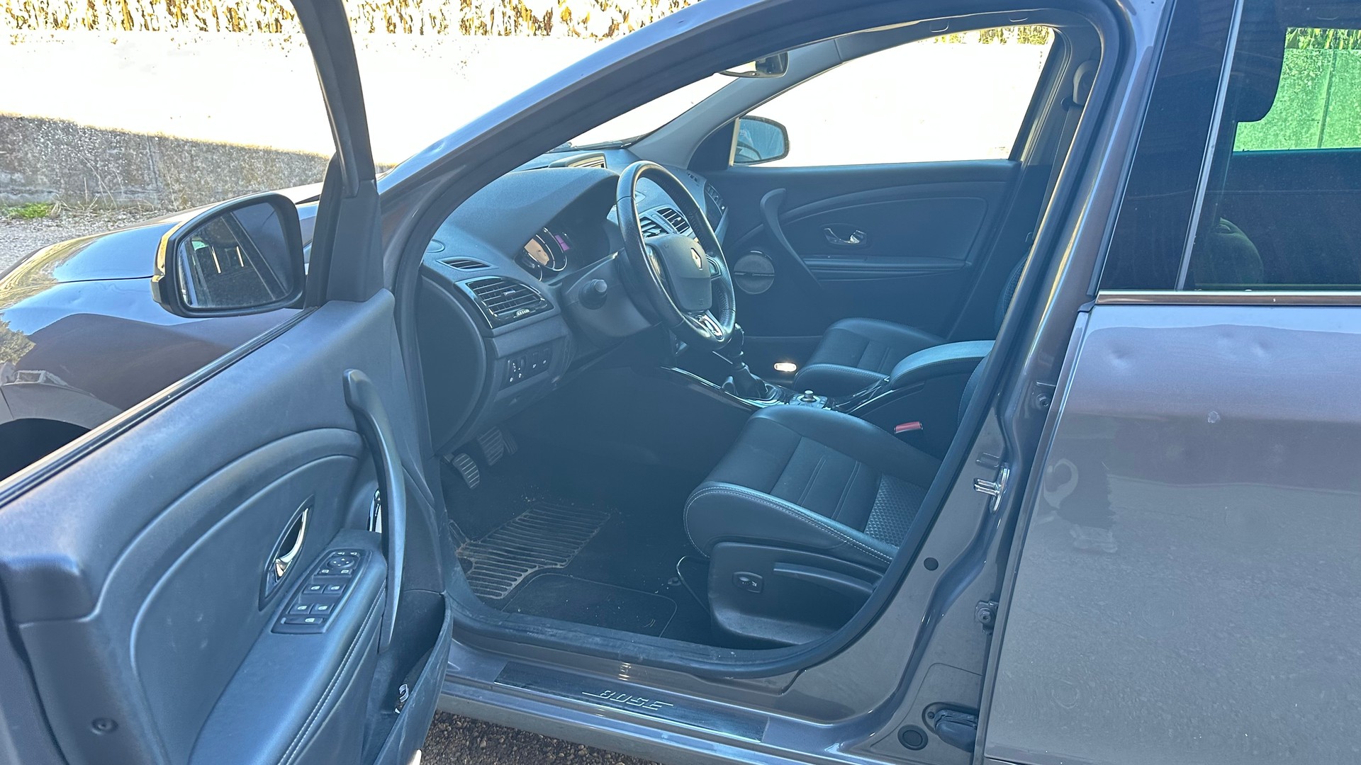 RENAULT Mégane Coupé 1.2 16V Turbo Bose-image-7
