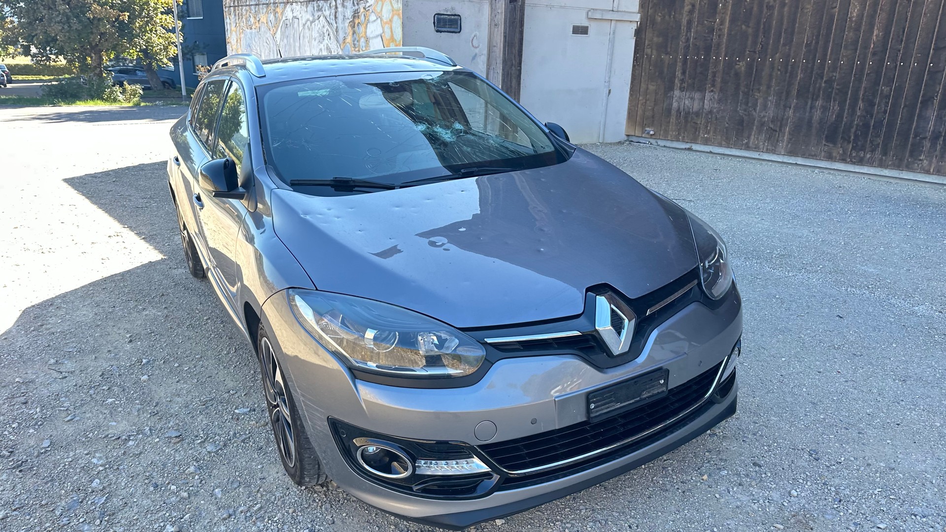 RENAULT Mégane Coupé 1.2 16V Turbo Bose-image-0
