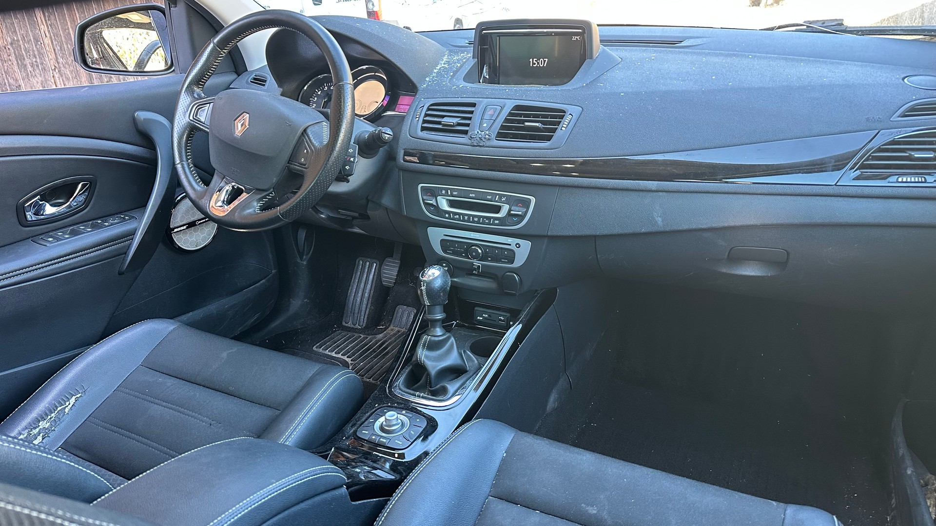 RENAULT Mégane Coupé 1.2 16V Turbo Bose-image-11