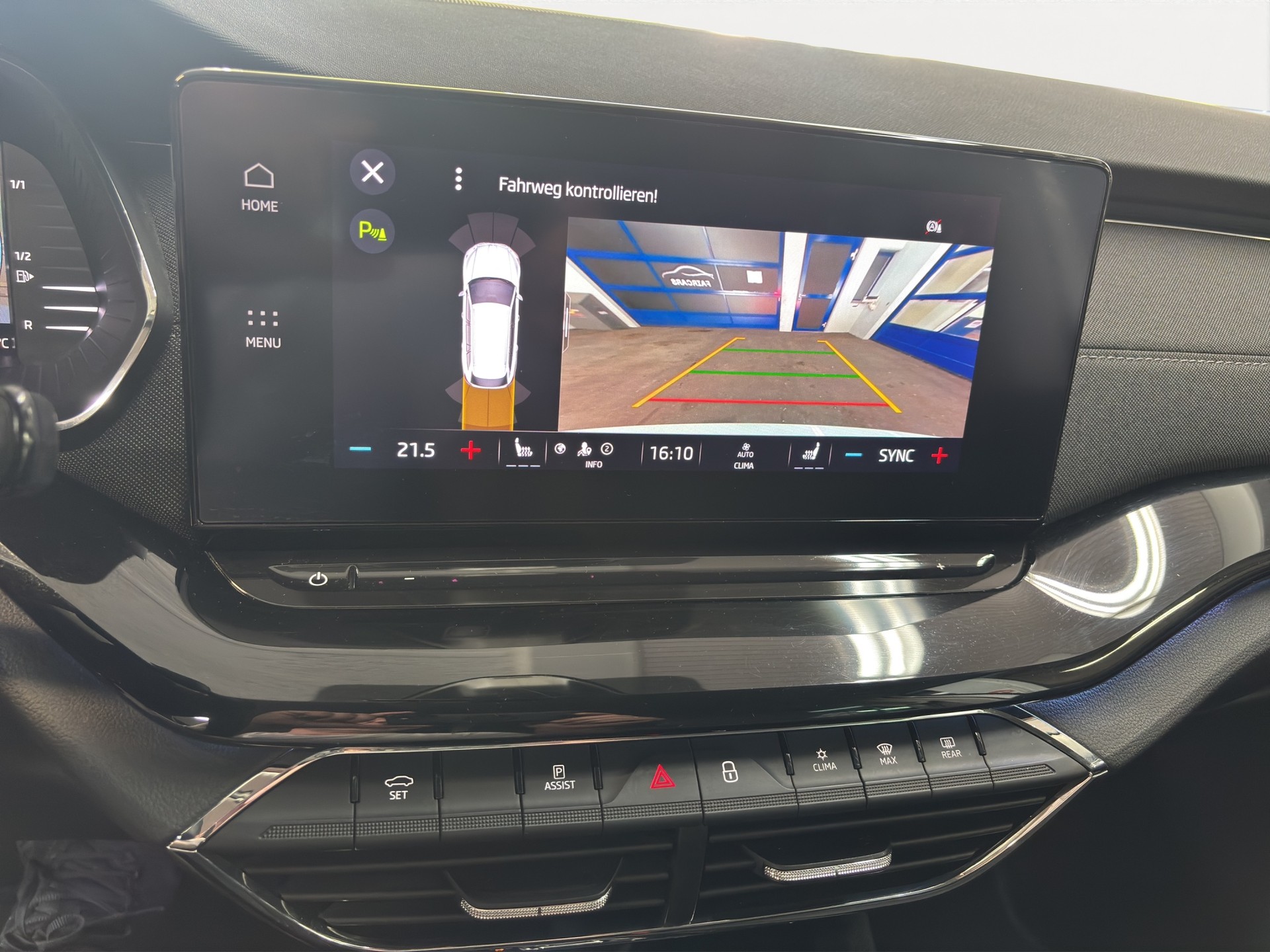 SKODA Octavia Combi 1.5 TSI mHEV DSG Style-image-14