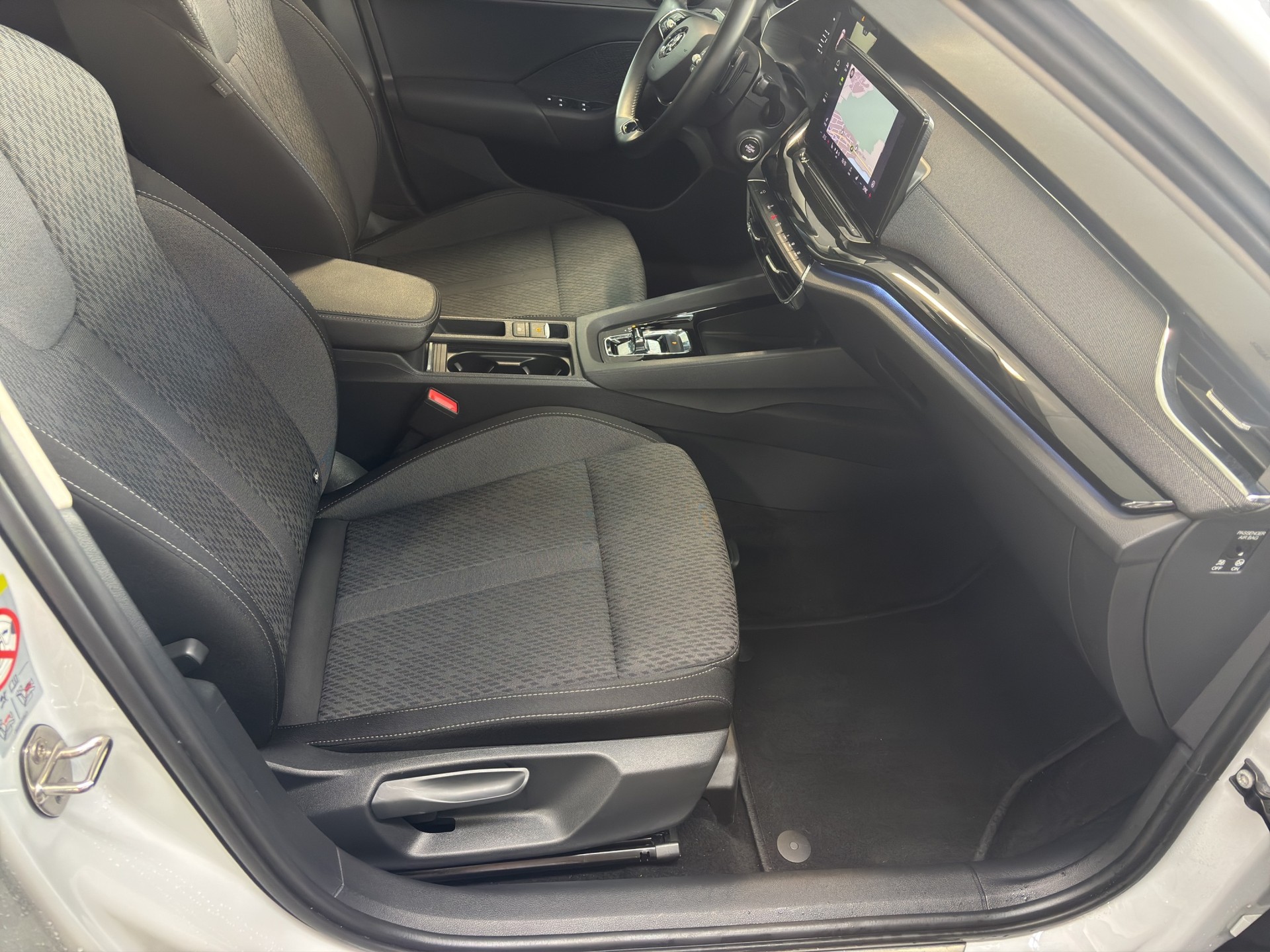 SKODA Octavia Combi 1.5 TSI mHEV DSG Style-image-17