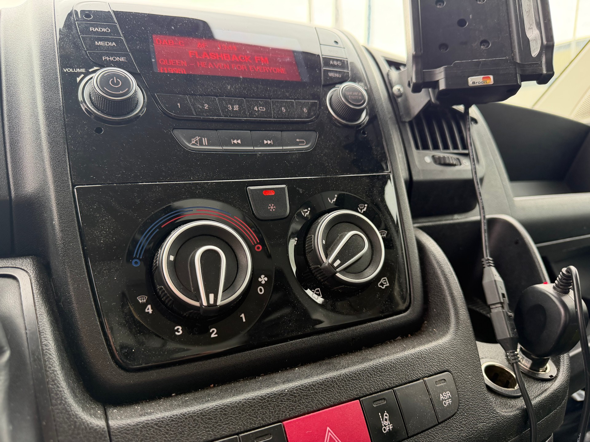 FIAT Ducato 35 2.3 MJ A-image-6