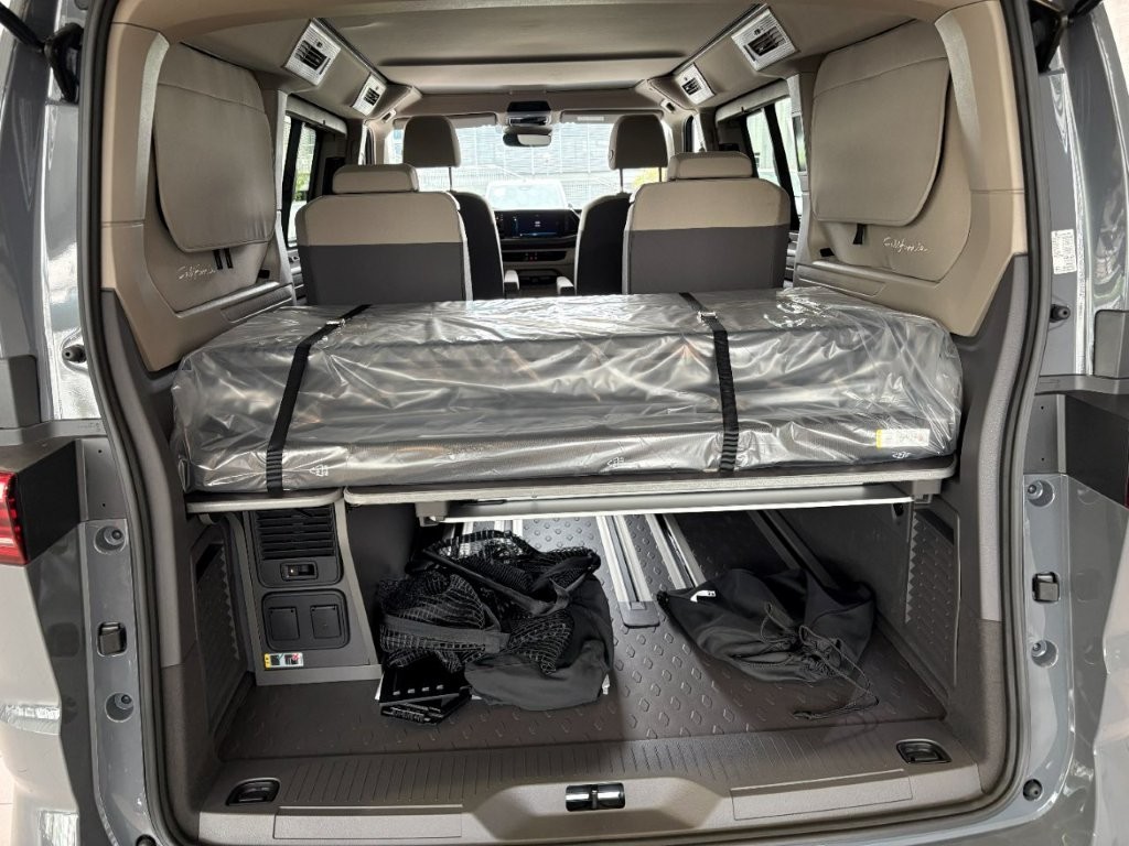 VW California eHybrid Beach Tour Liberty 4Motion-image-9