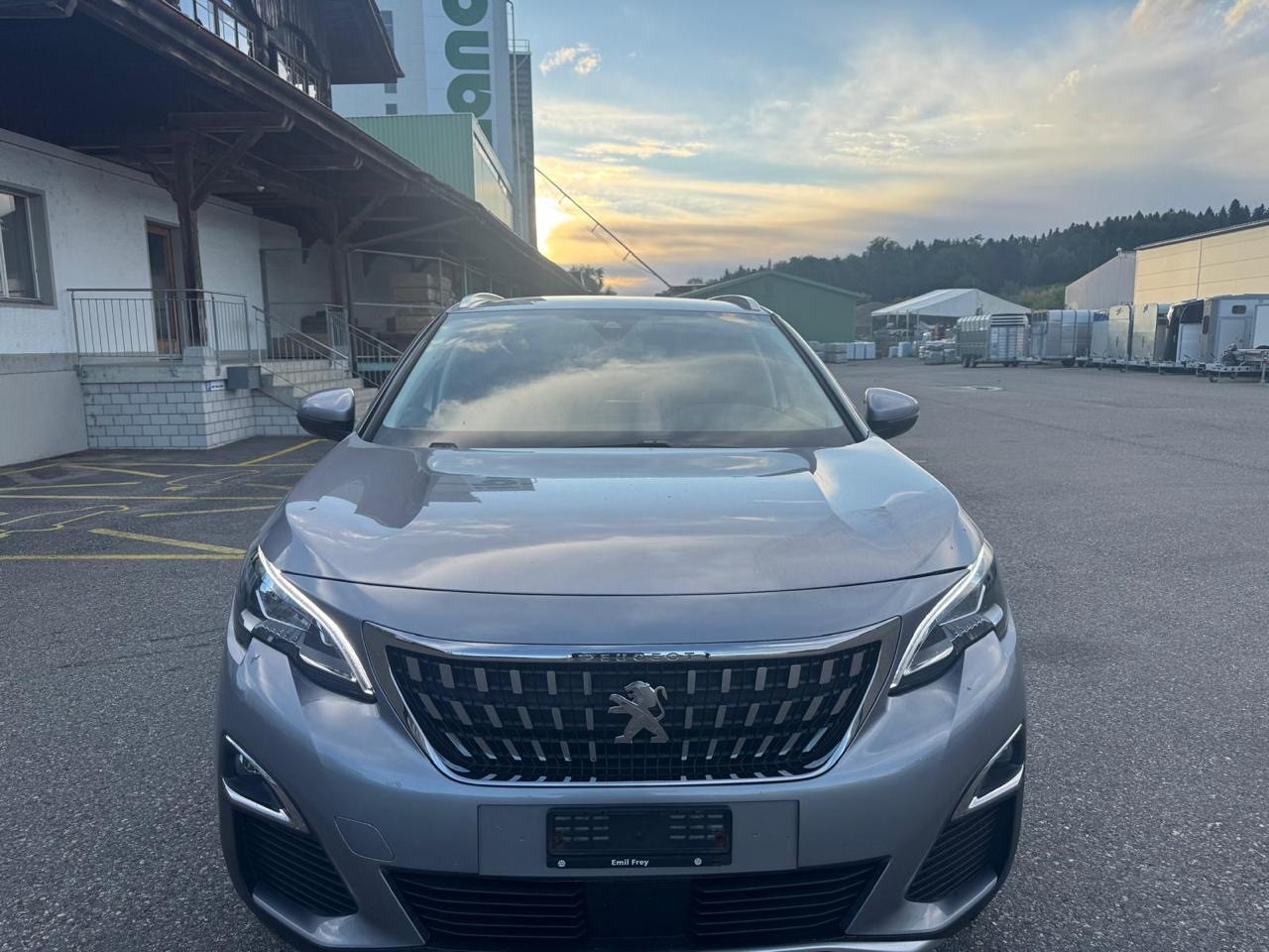 PEUGEOT 5008 1.5 BlueHDi Business Line ETA-image-0