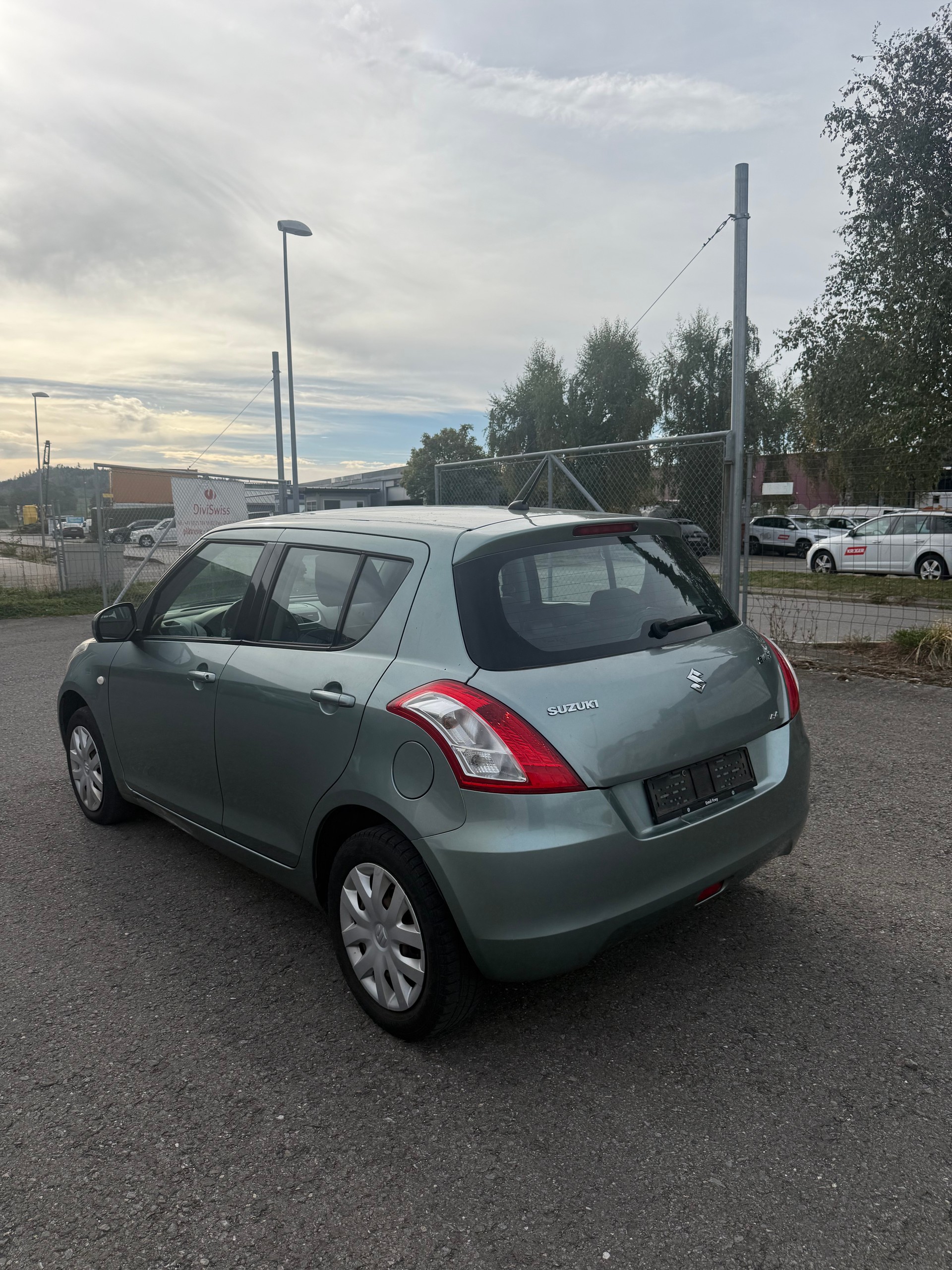 SUZUKI Swift 1.2i 16V GL 4x4-image-11