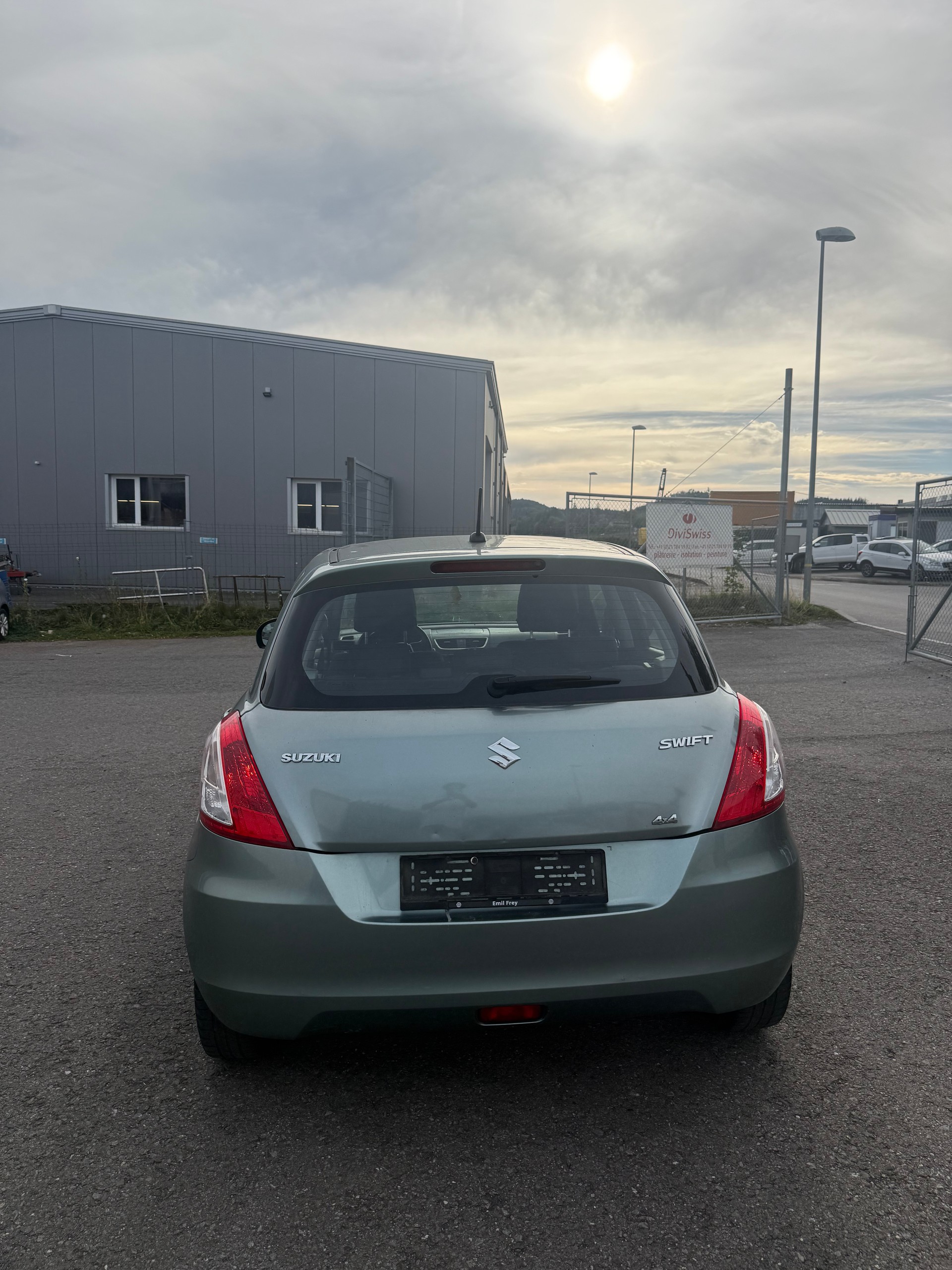 SUZUKI Swift 1.2i 16V GL 4x4-image-12