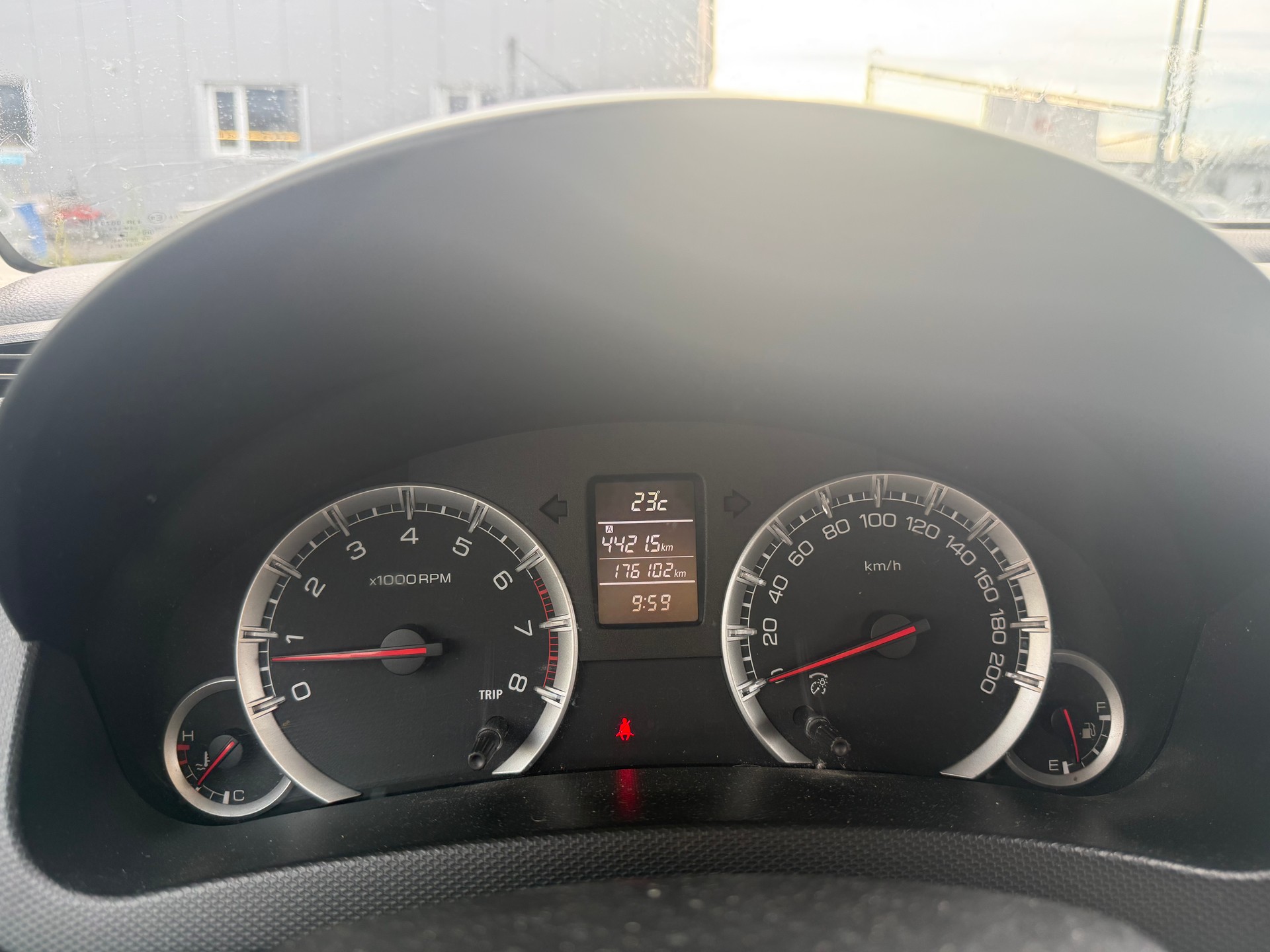 SUZUKI Swift 1.2i 16V GL 4x4-image-5