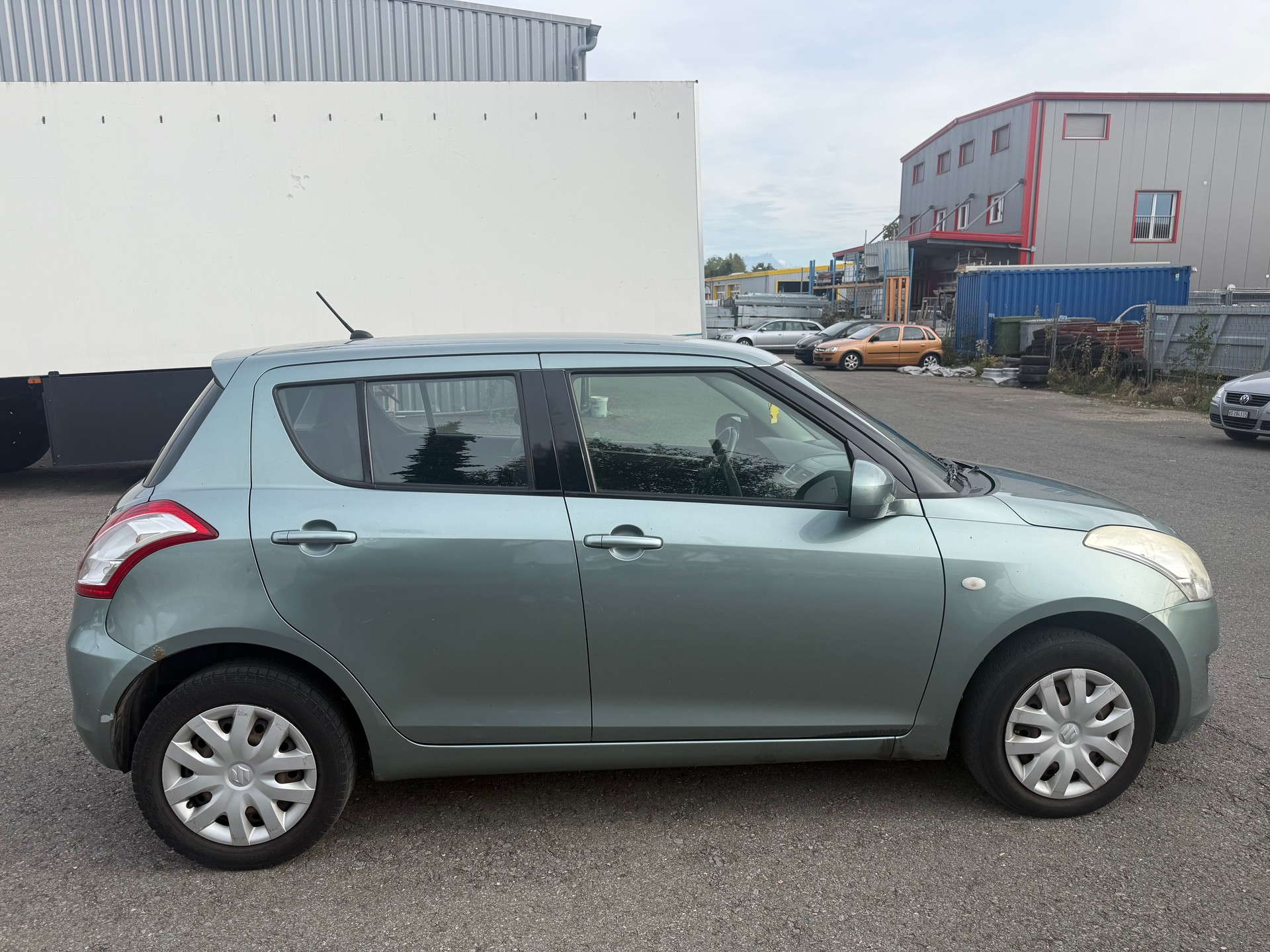 SUZUKI Swift 1.2i 16V GL 4x4-image-4