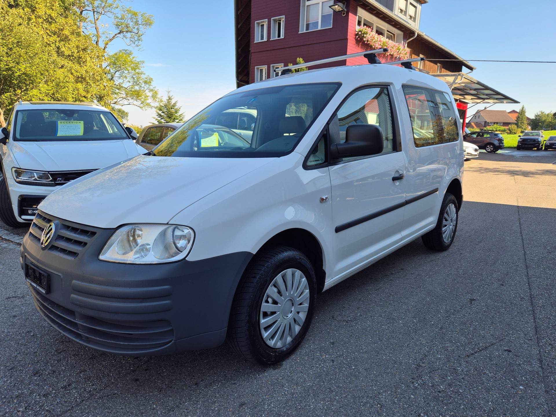VW Caddy Kasten 4 motion-image-1