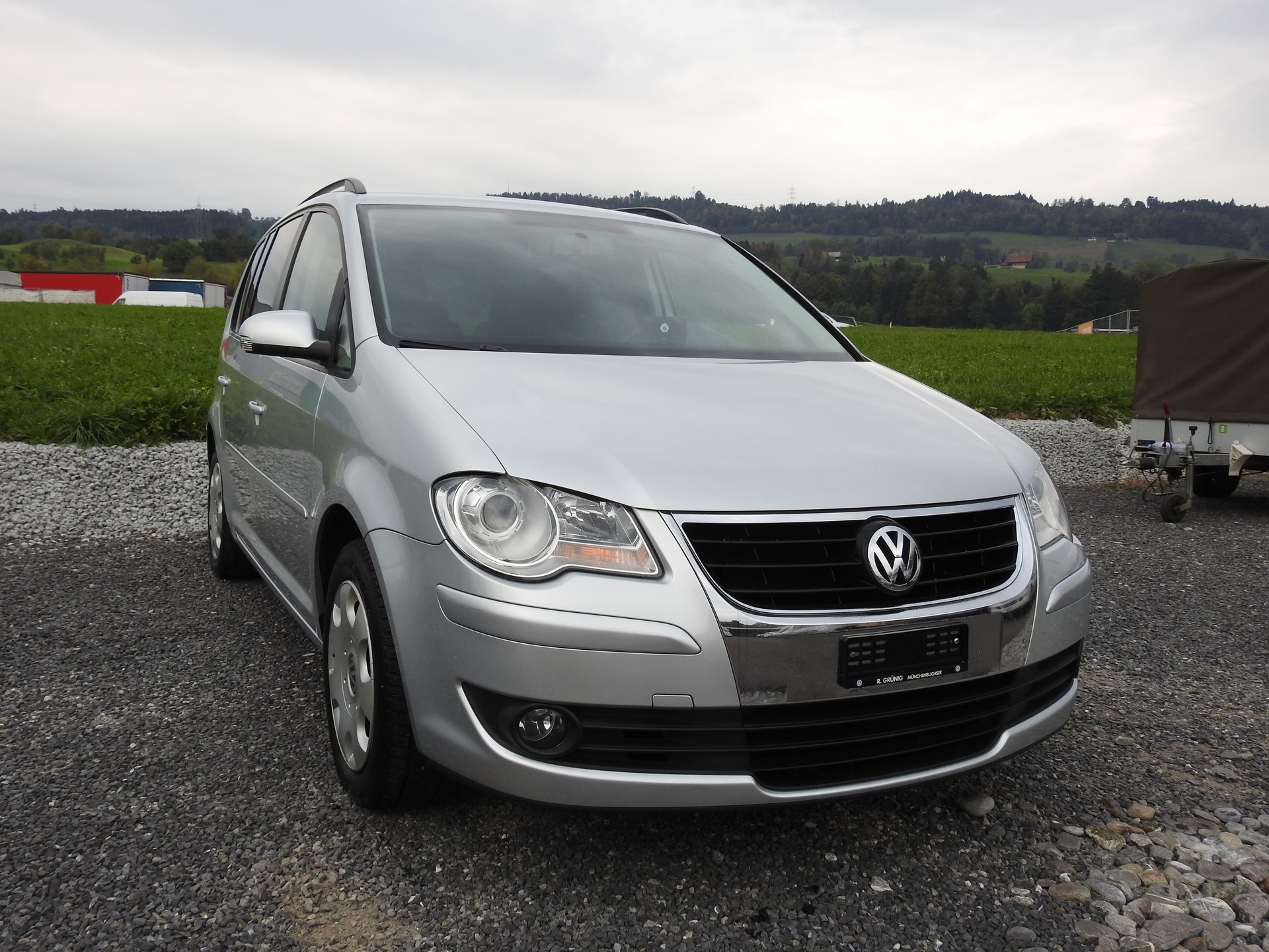 VW Touran 2.0 TDI Trendline-image-7