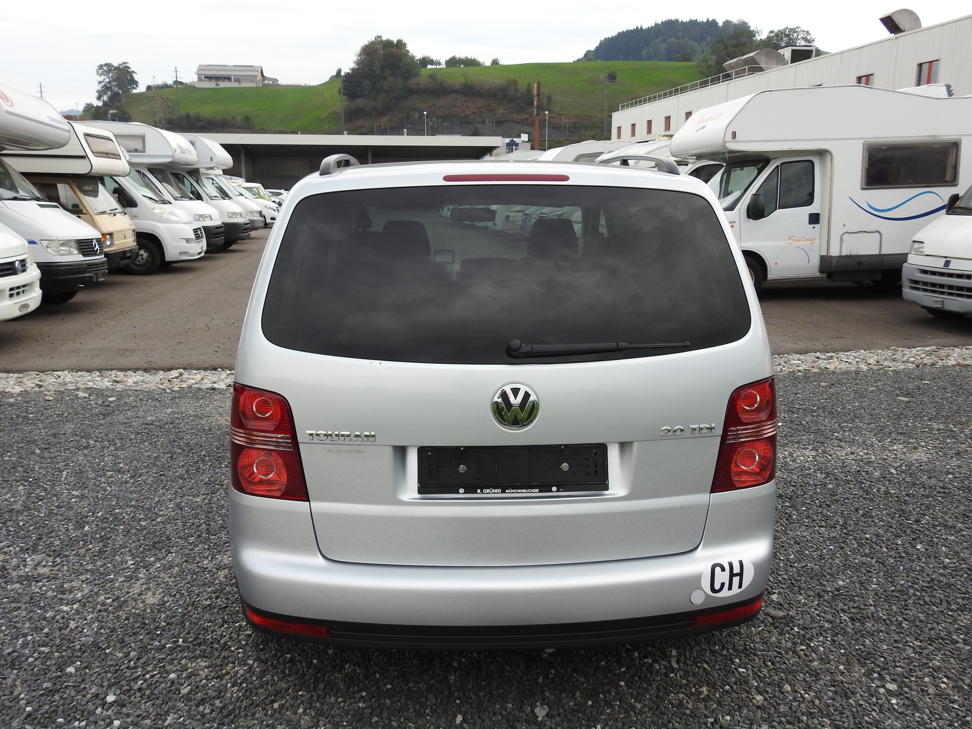 VW Touran 2.0 TDI Trendline-image-4