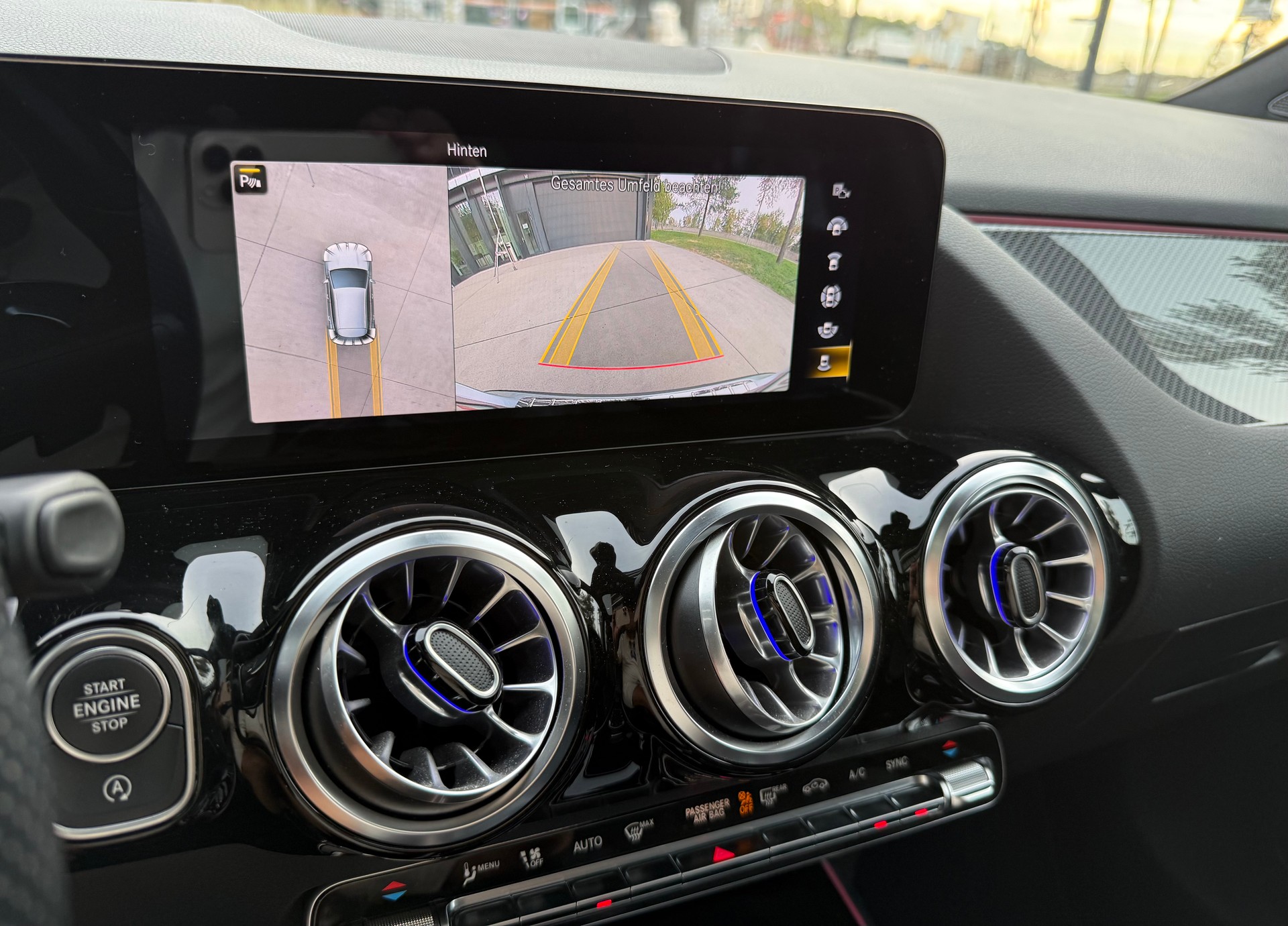 MERCEDES-BENZ GLA 250 4Matic AMG Line 8G-DCT-image-13