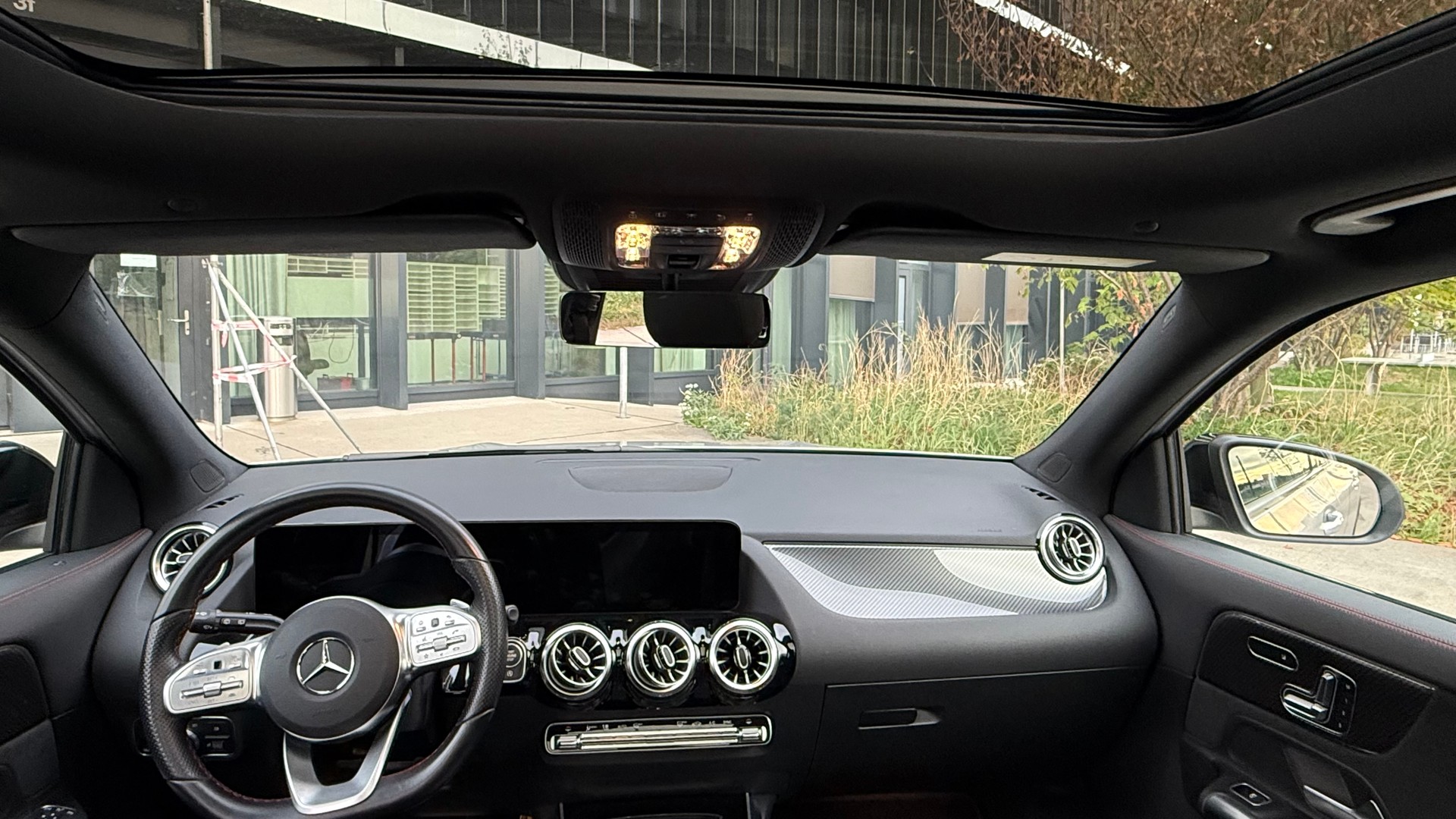 MERCEDES-BENZ GLA 250 4Matic AMG Line 8G-DCT-image-8