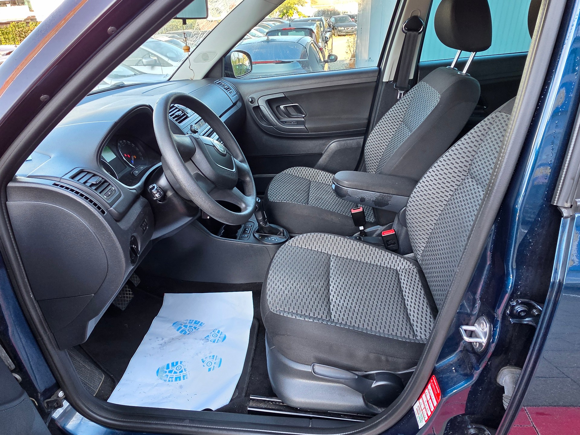 SKODA Fabia 1.2 TSI Monte Carlo DSG-image-10