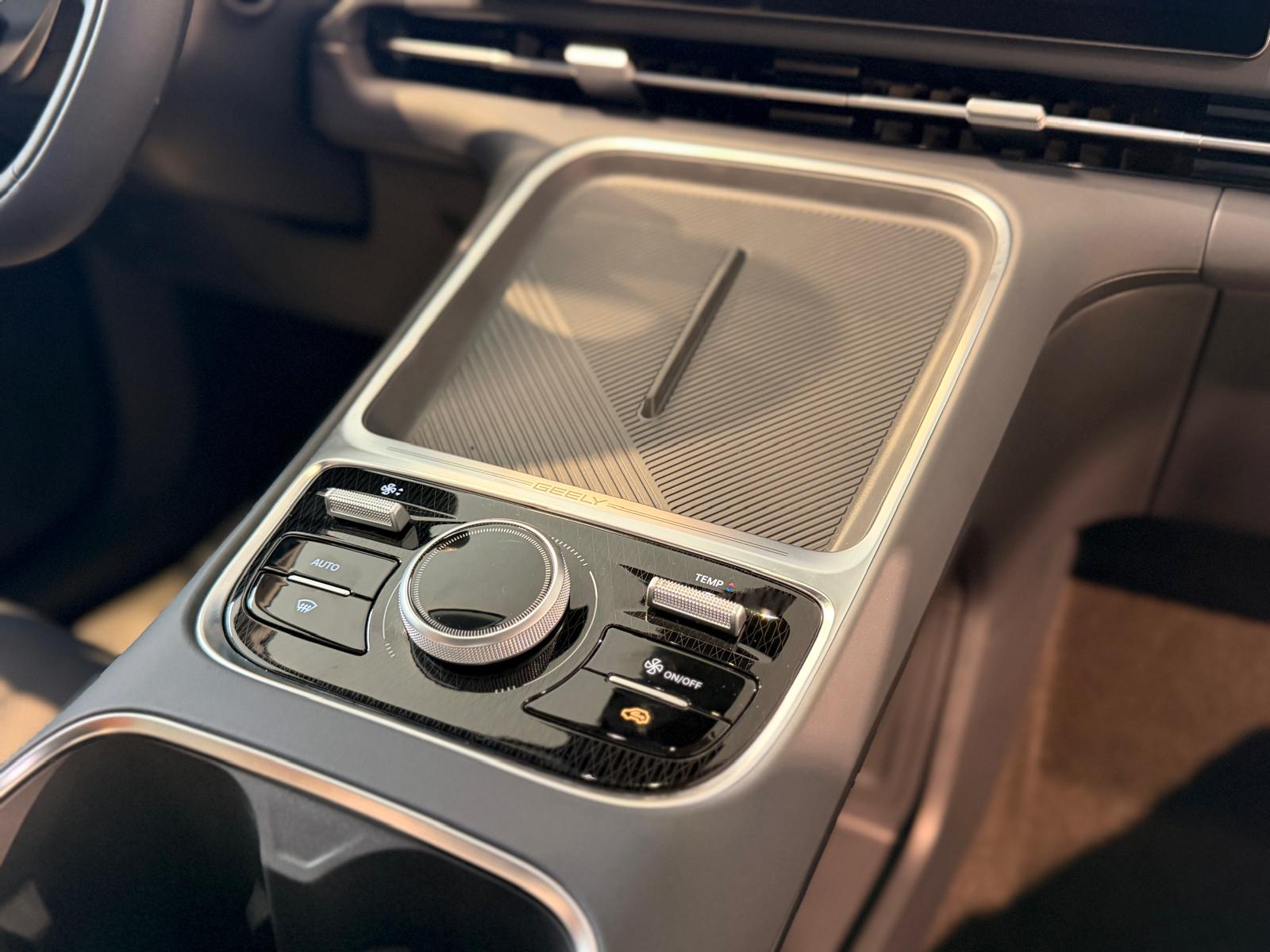 GEELY Starray EM-i Max+ PHEV-image-25